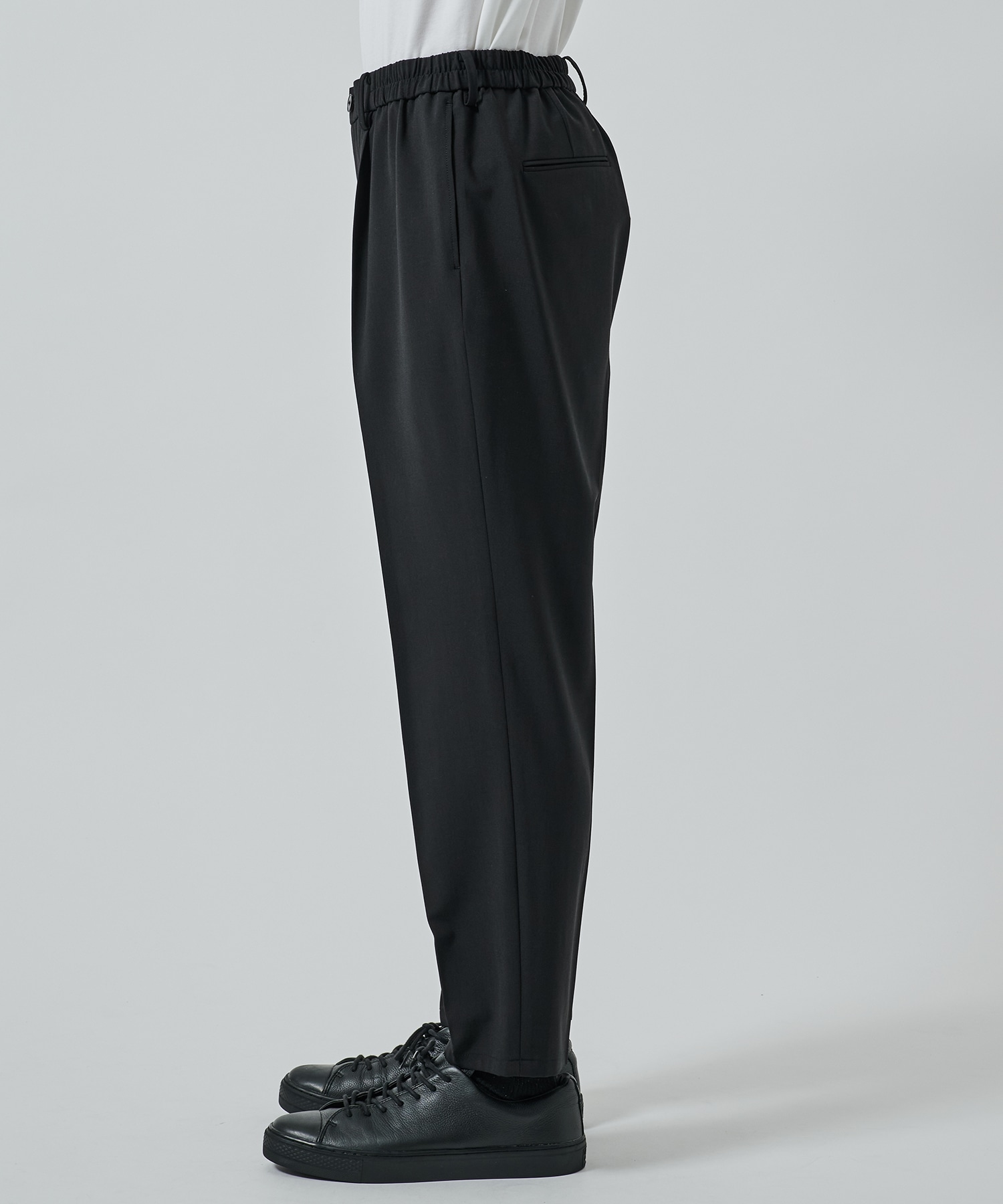 SUMMER WOOL TAPERED SLACKS STUDIOUS