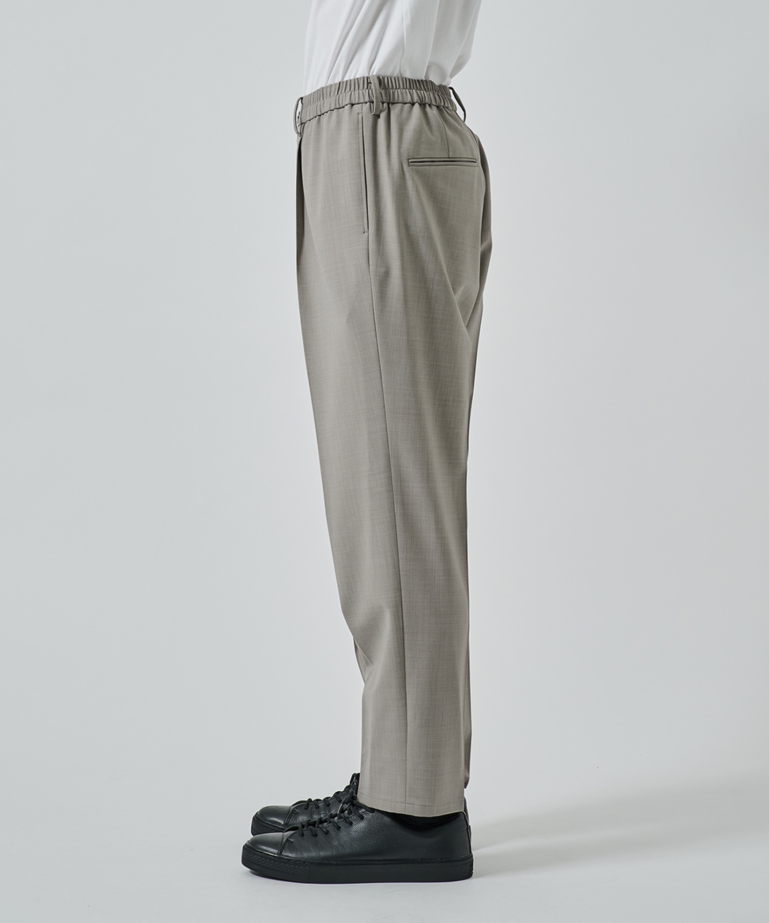 SUMMER WOOL TAPERED SLACKS STUDIOUS