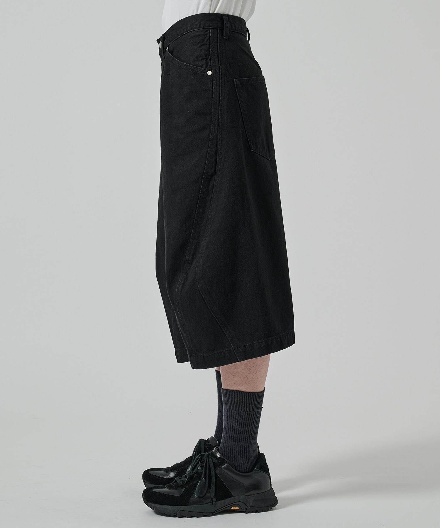〈別注〉3D TWISTED JORTS NVRFRGT