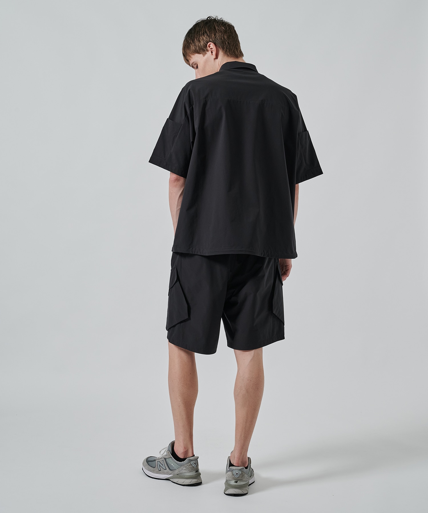〈別注〉 BLK WIDE CARGO SHORT PANTS White Mountaineering