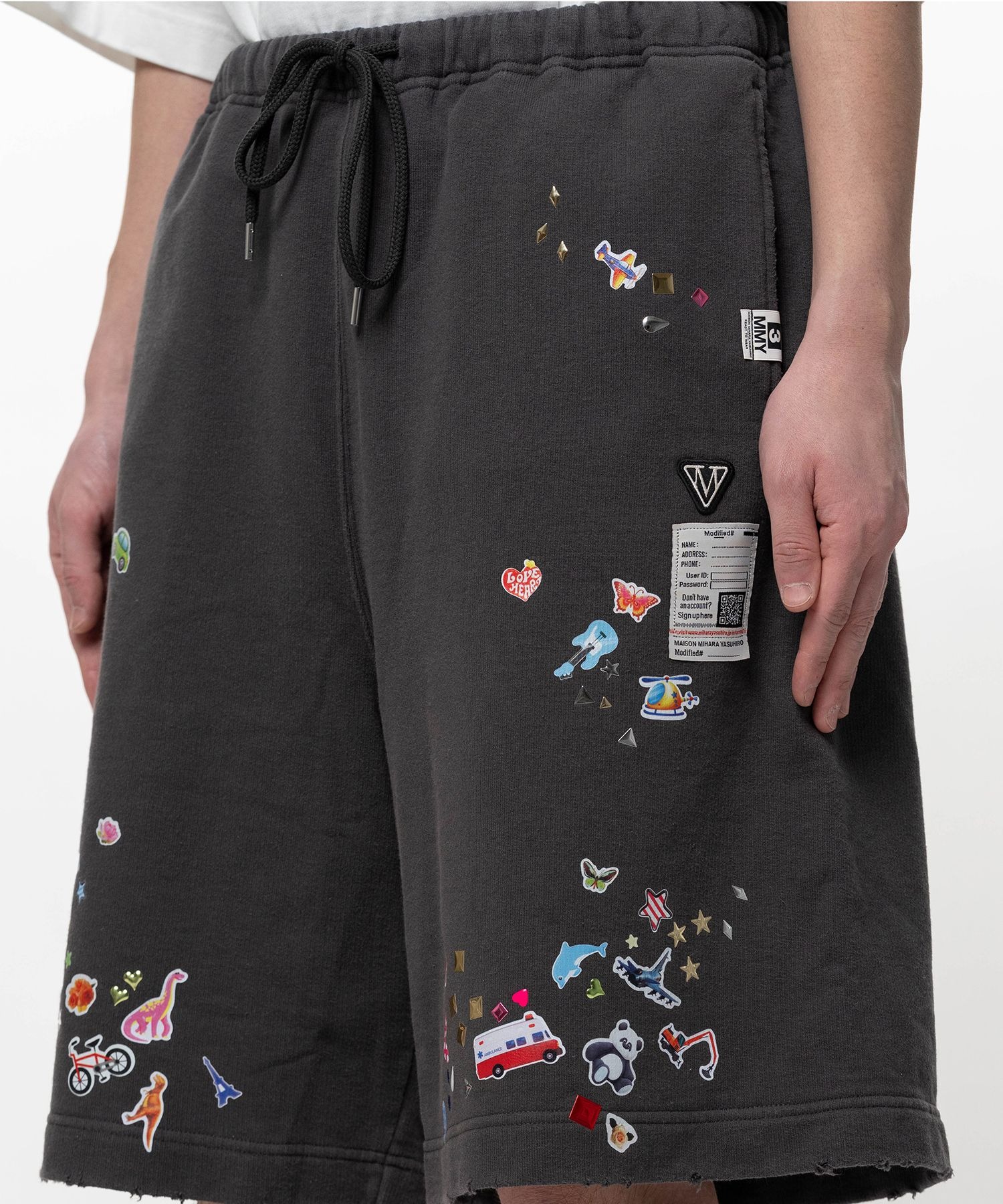 KIDS STICKER SHORTS Maison MIHARA YASUHIRO