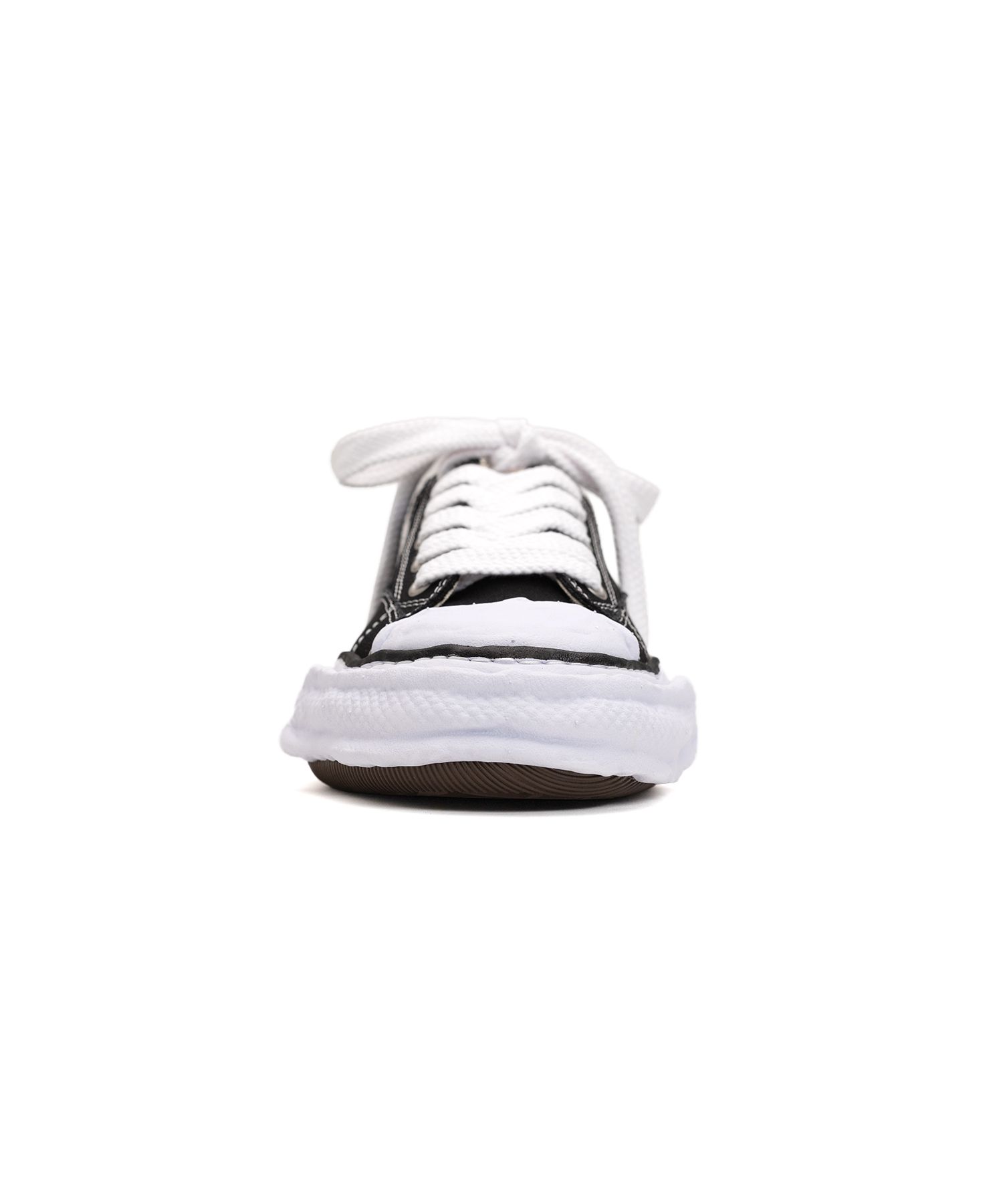 PETERSON23 OG Sole Canvas Low-top Sneaker Maison MIHARA YASUHIRO