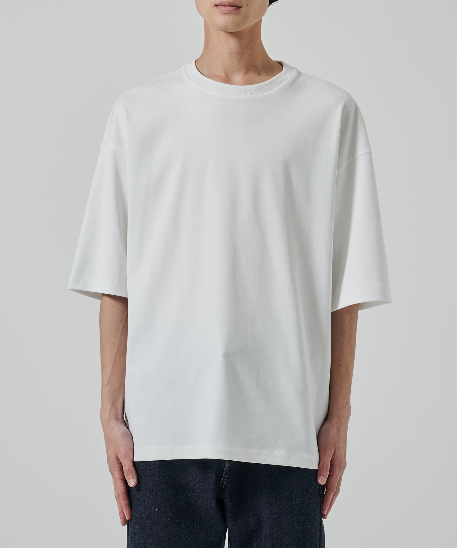 HIGH TWIST RELAX FIT TEE STUDIOUS