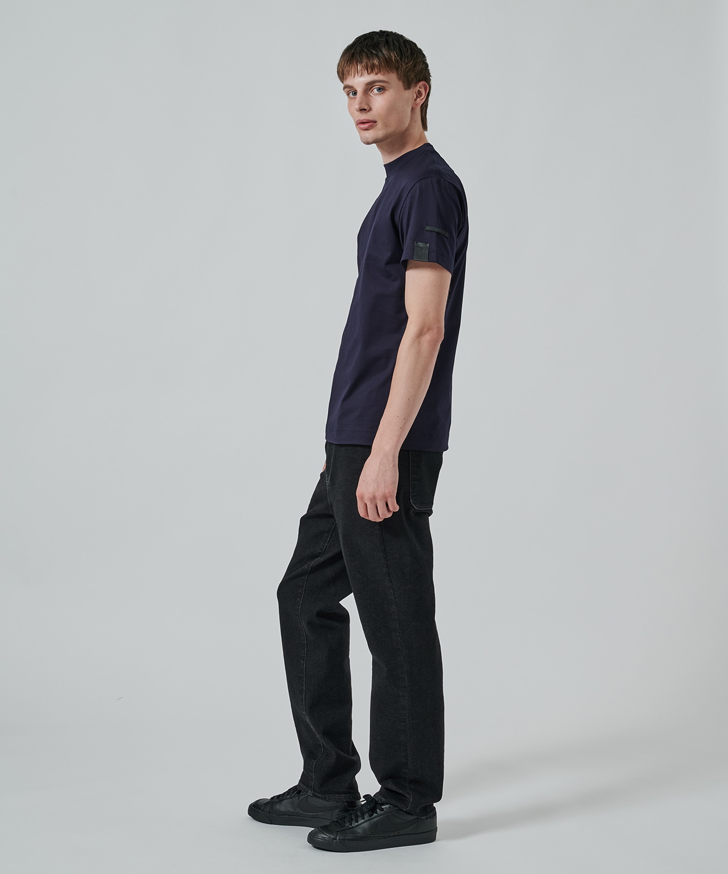 T-SHIRT N.HOOLYWOOD