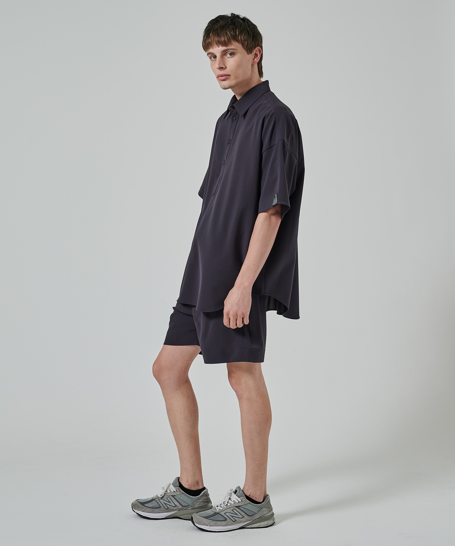 2251-SH56-003 PULLOVER HALF SLEEVE SHIRT N.HOOLYWOOD