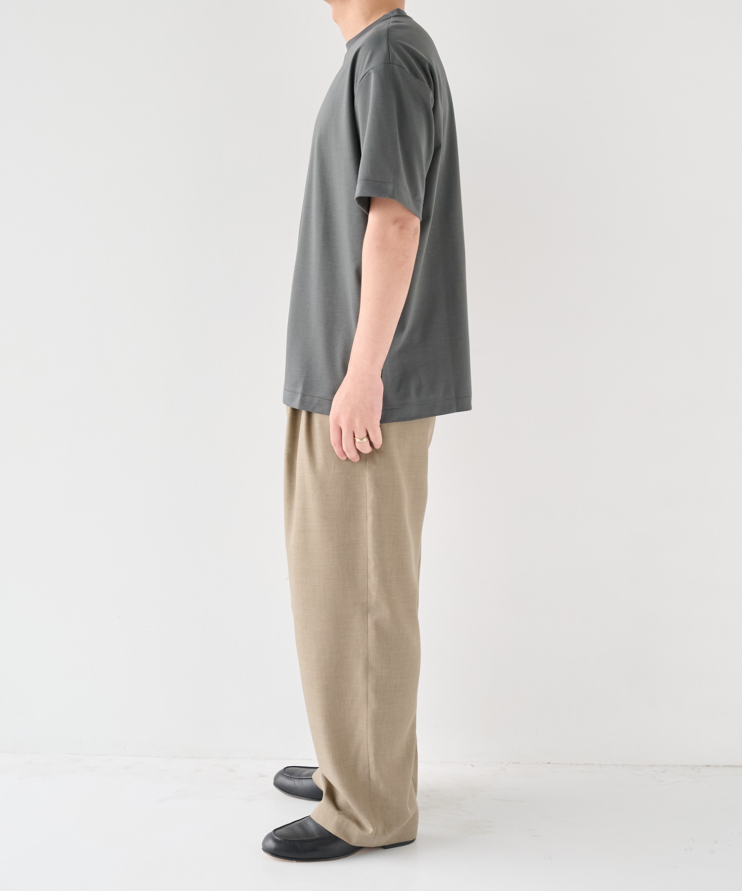 32G ロイヤルクール レギュラーTシャツ STUDIOUS