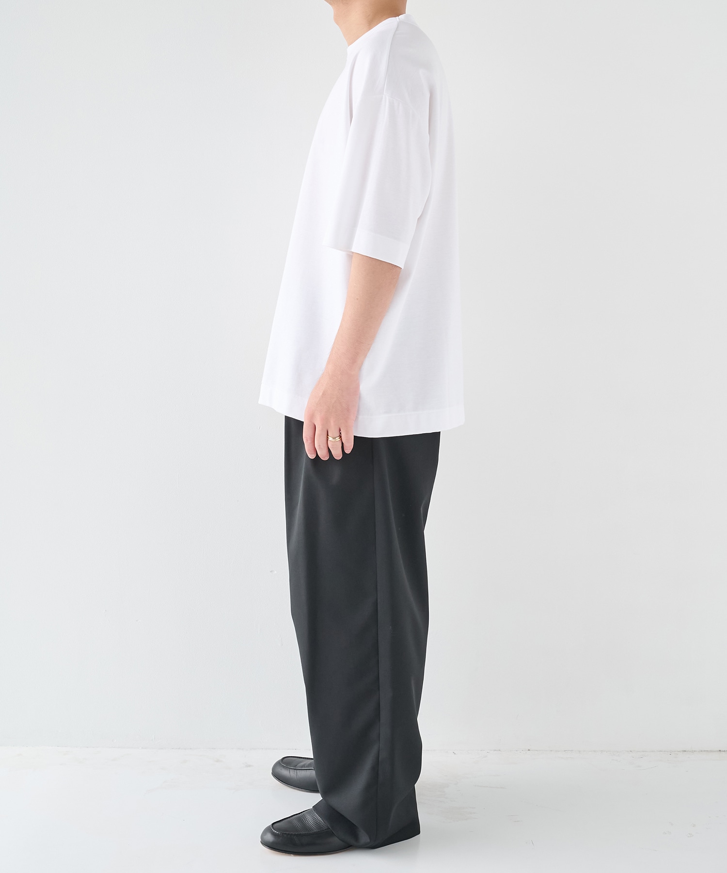 32G ロイヤルクール リラックスTシャツ STUDIOUS