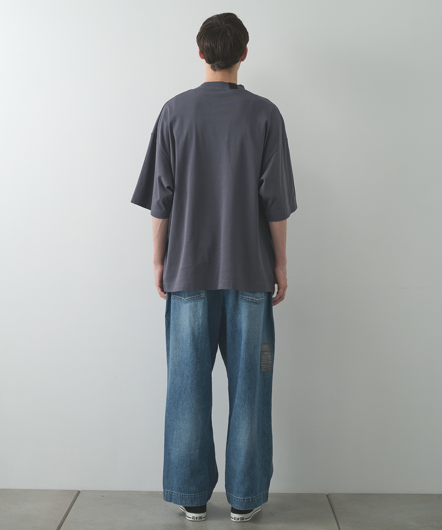 2251-CS51-019 BIG T-SHIRT N.HOOLYWOOD