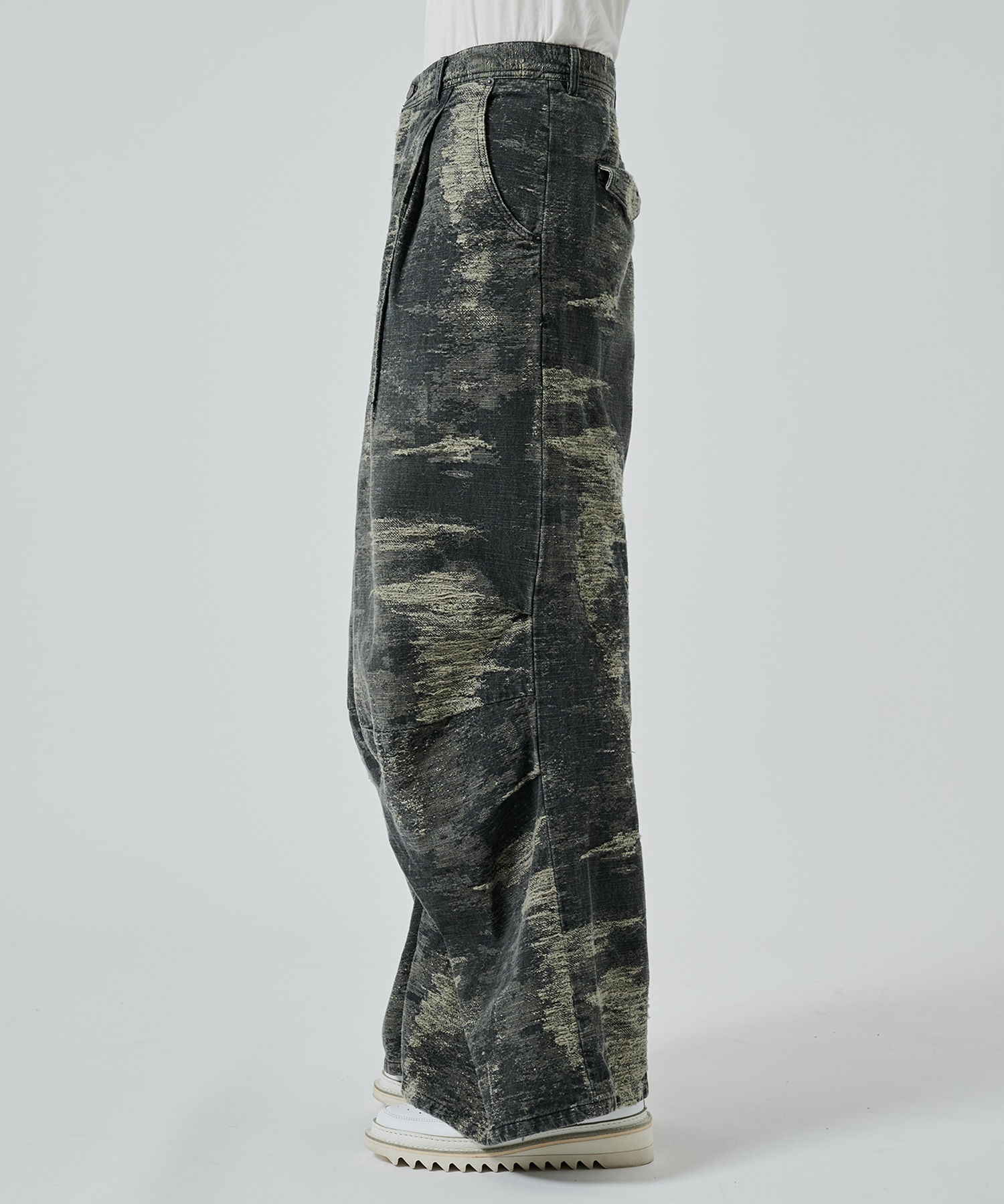 DESIGN TROUSERS TAAKK
