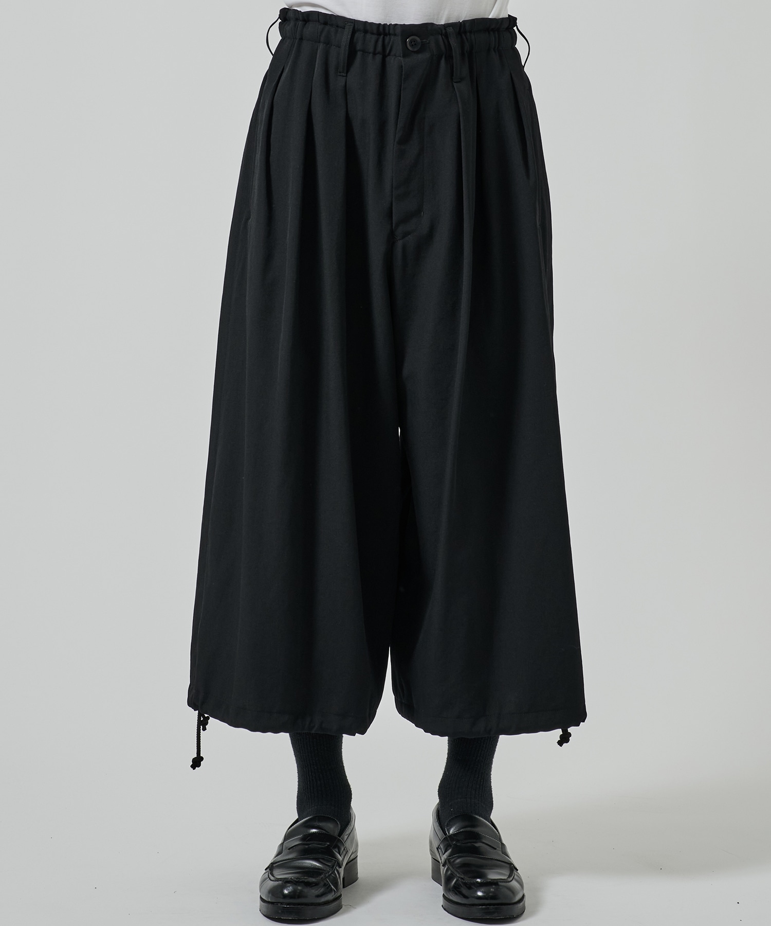 WOOL GABARDINE BALLOON PANTS GroundY