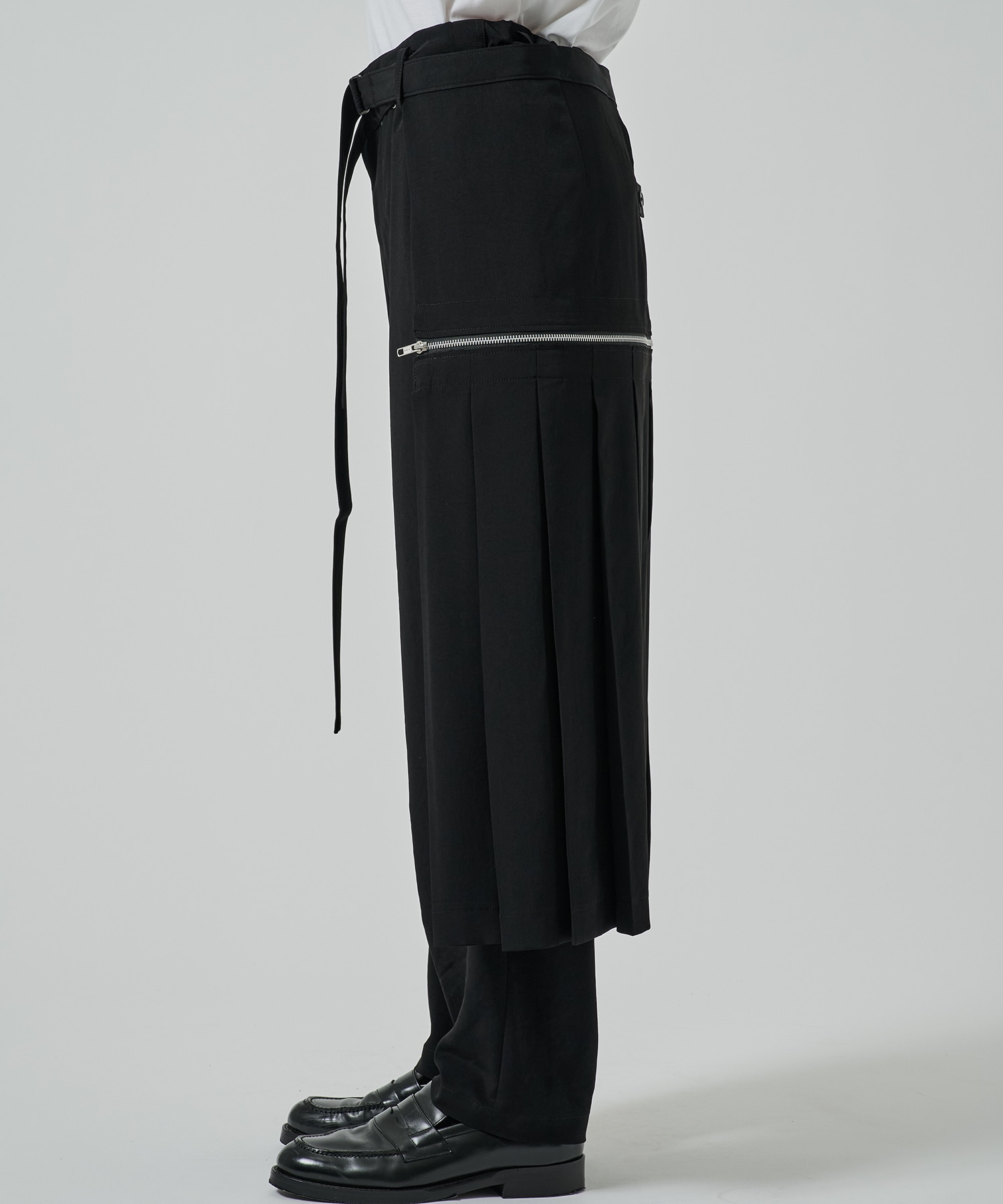CREPE DE CHINE PLEATED WRAP PANTS GroundY