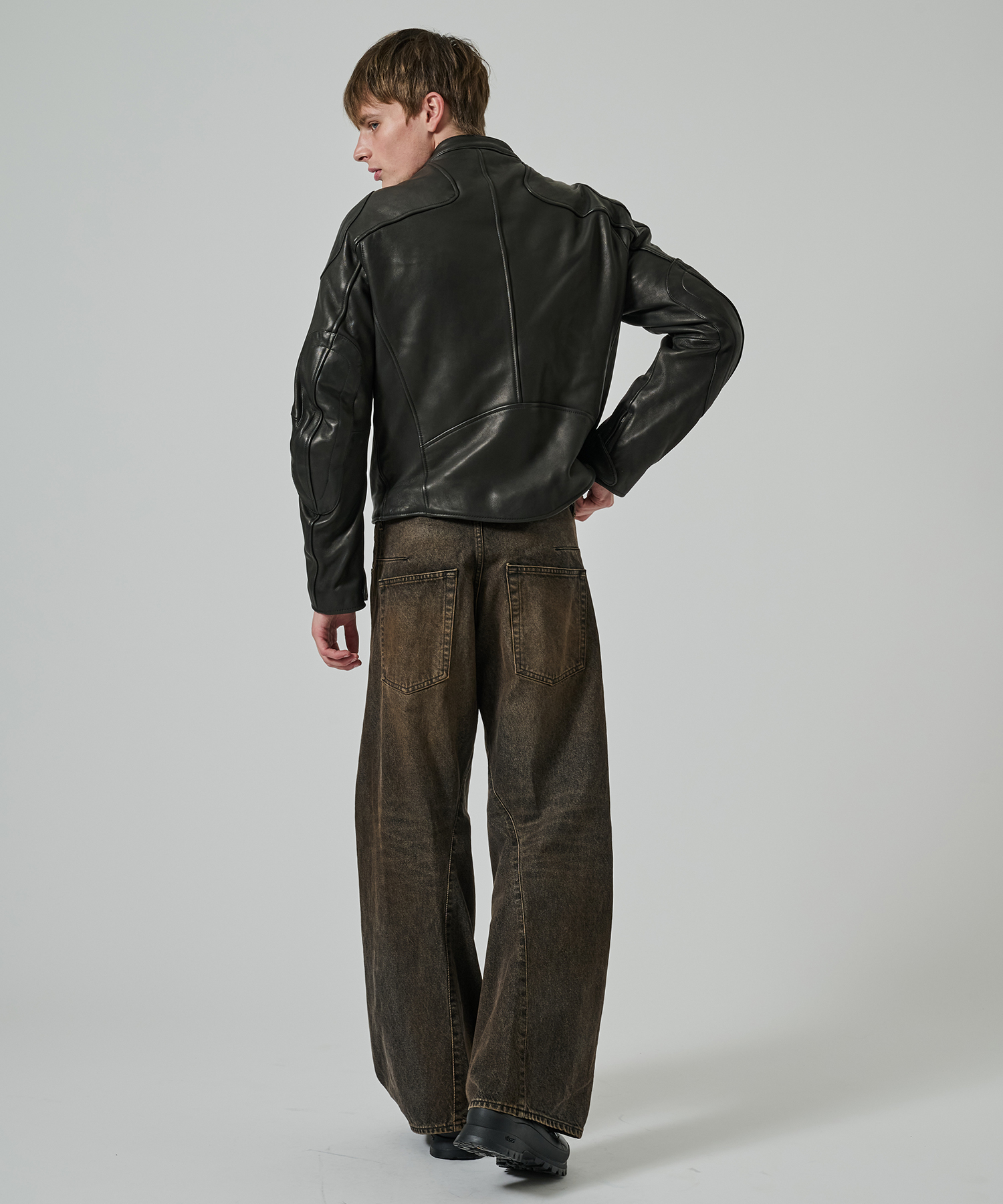 3D TWISTED WIDE LEG JEANS NVRFRGT