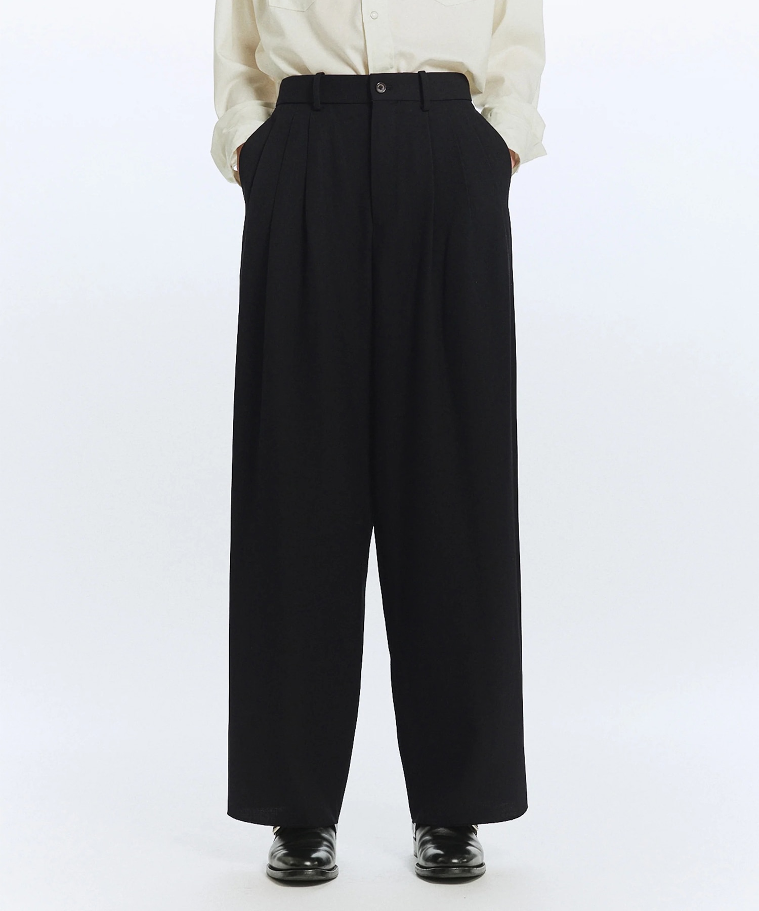 TRIPLE PLEATED WIDE TROUSERS MARKAWARE/marka