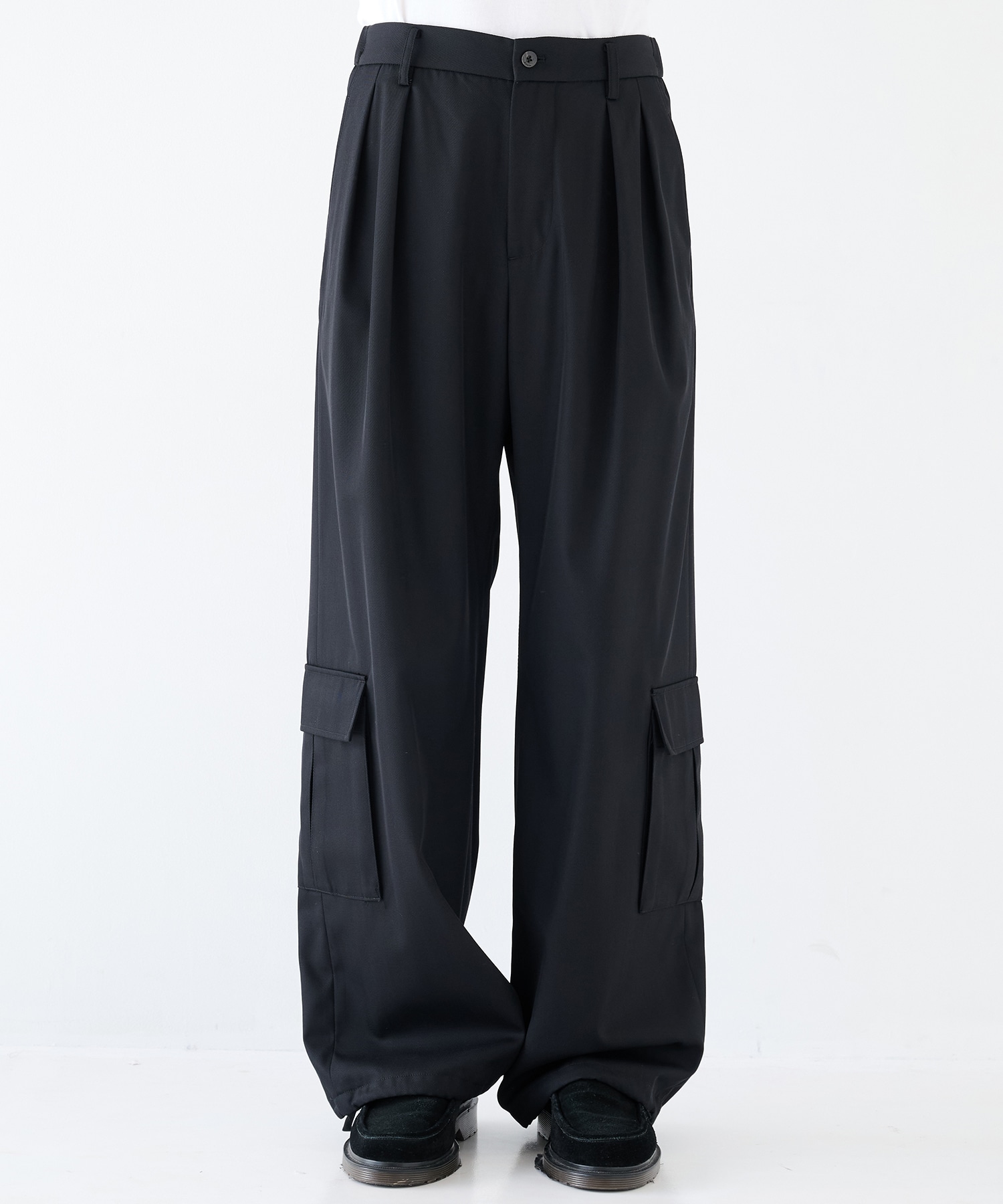 TWO TUCKS WIDE CARGO PANTS IRENISA