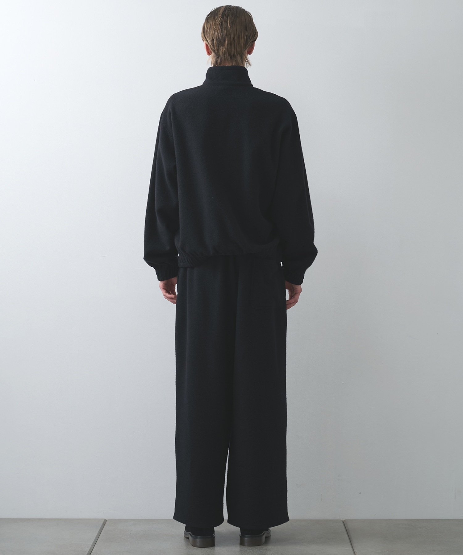 ウールギャバワッシャータンブラー / ワイドシリンダーフィットイージーパンツ MARKAWARE/marka