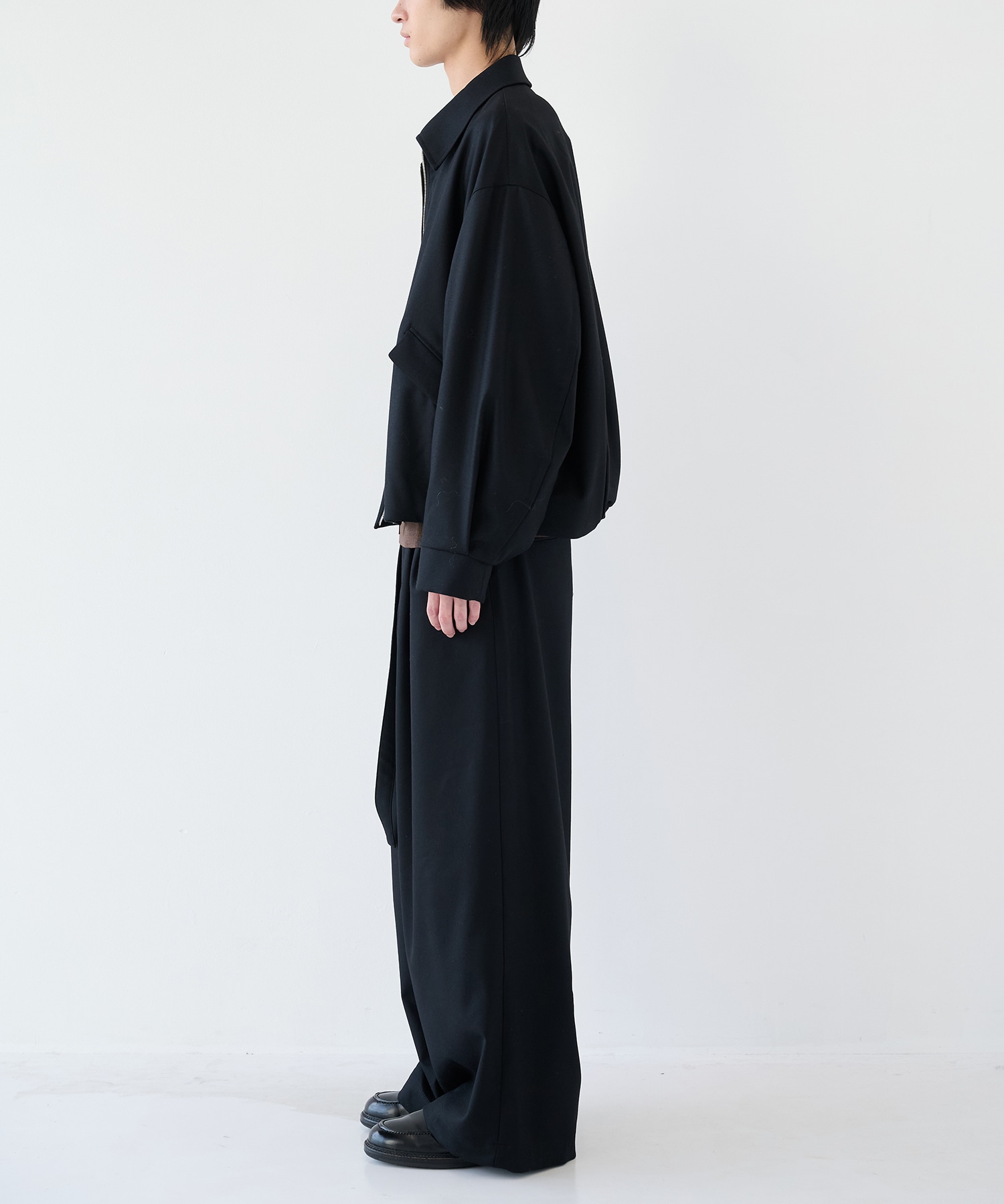 2/72強圧縮フラノ　ブルゾン SHAREEF