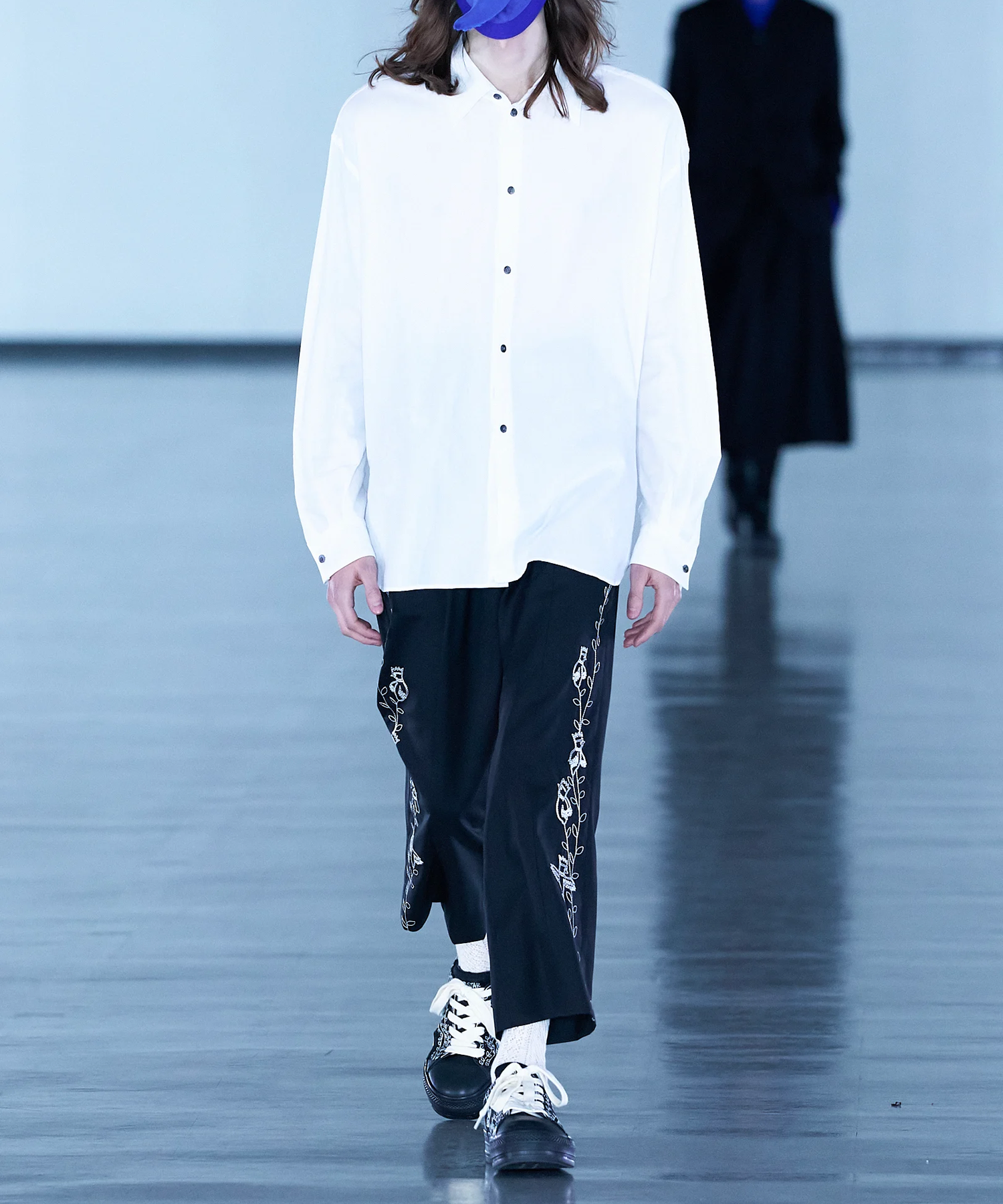 PICTURESQUE ANTIQUE SNEAKER WITH CONVERSE(ISSUE#7) SHINYAKOZUKA
