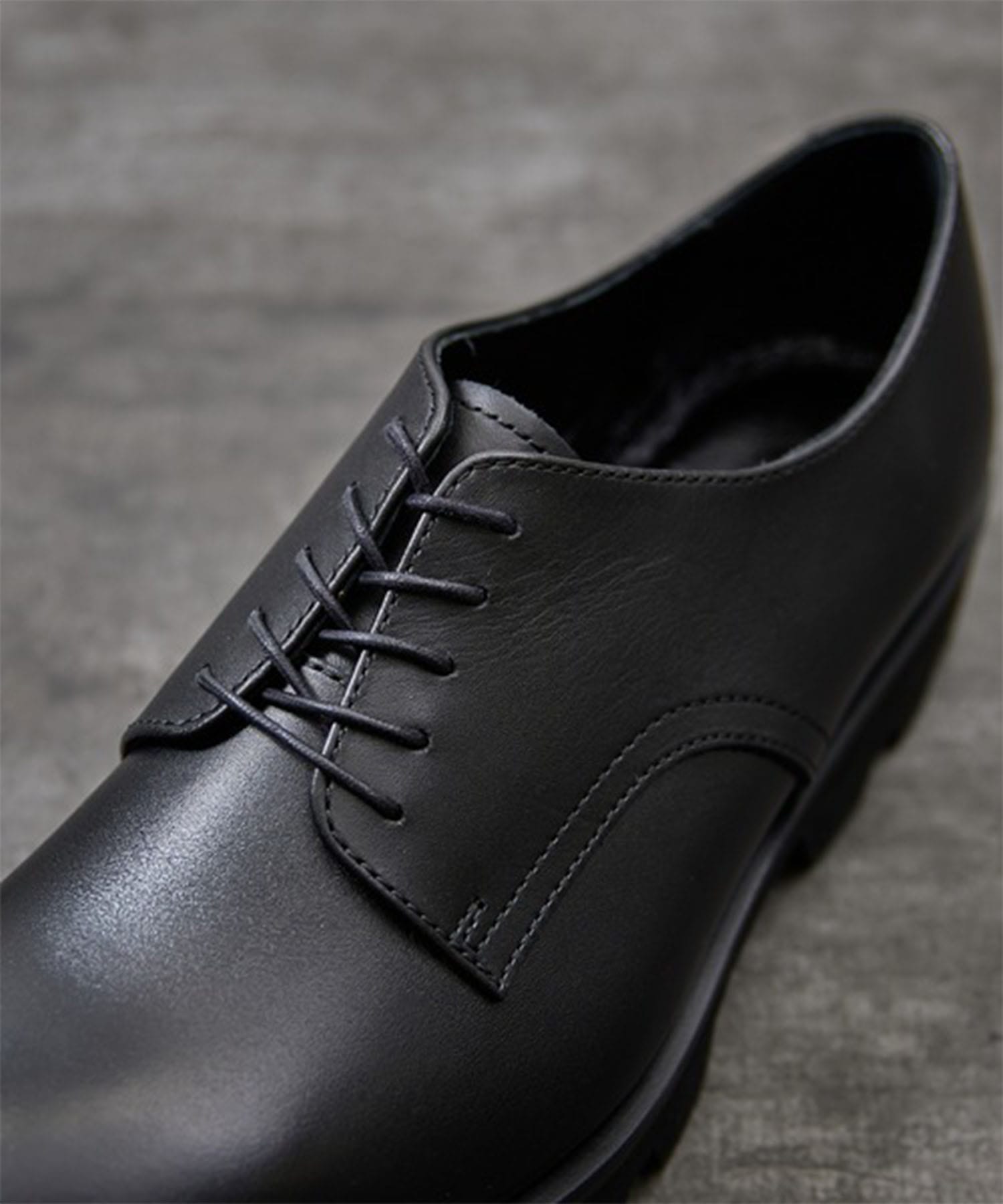 PLAIN TOE with Chunky Sole PADRONE