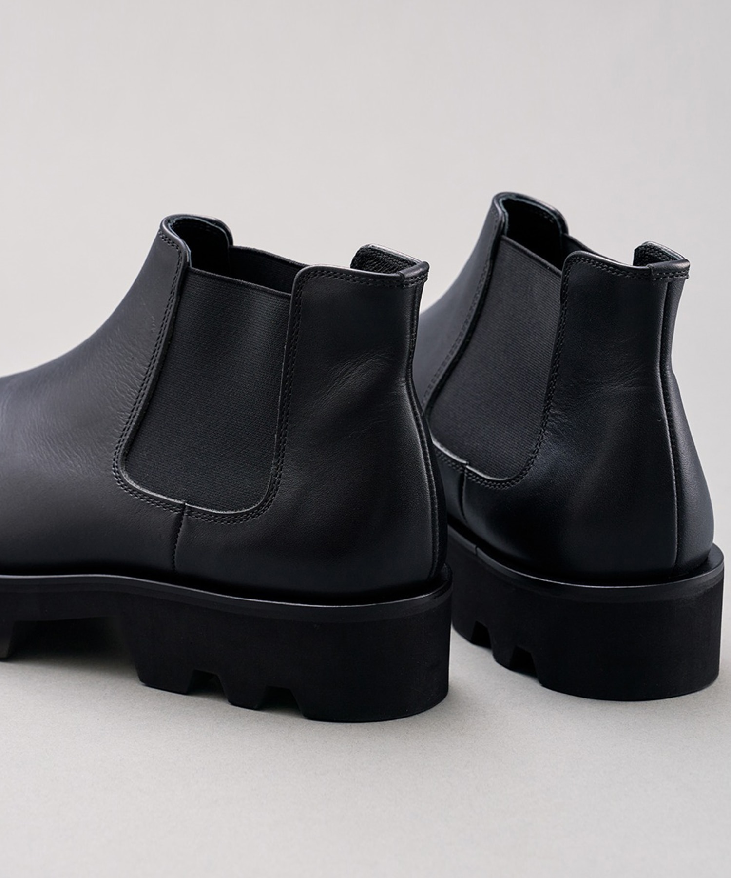 SIDE GORE BOOTS with Chunky Sole PADRONE