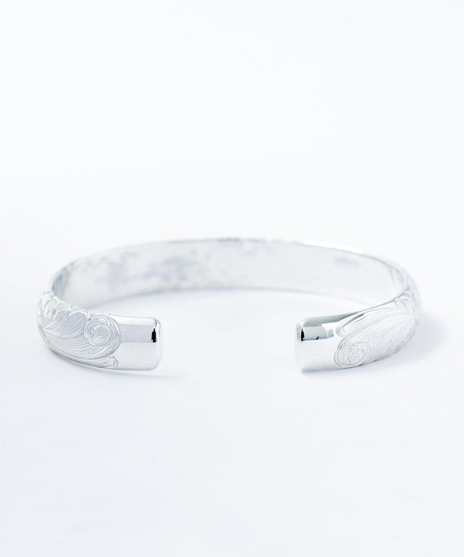 BN-068 10mm Arabesque bangle (M) WAKAN SILVER SMITH