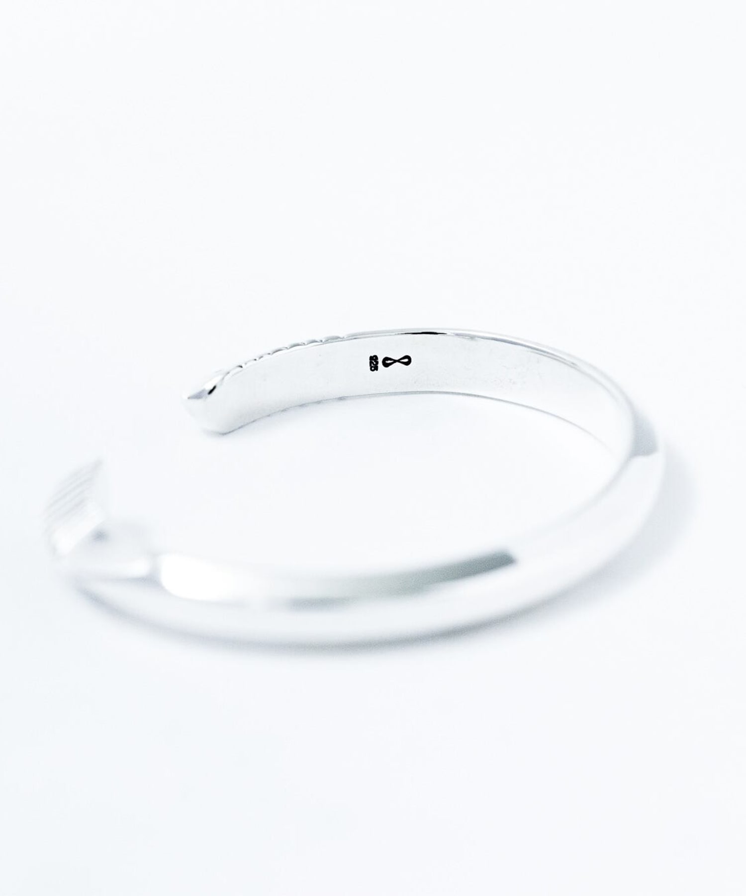 BN-072 End Brick bangle WAKAN SILVER SMITH