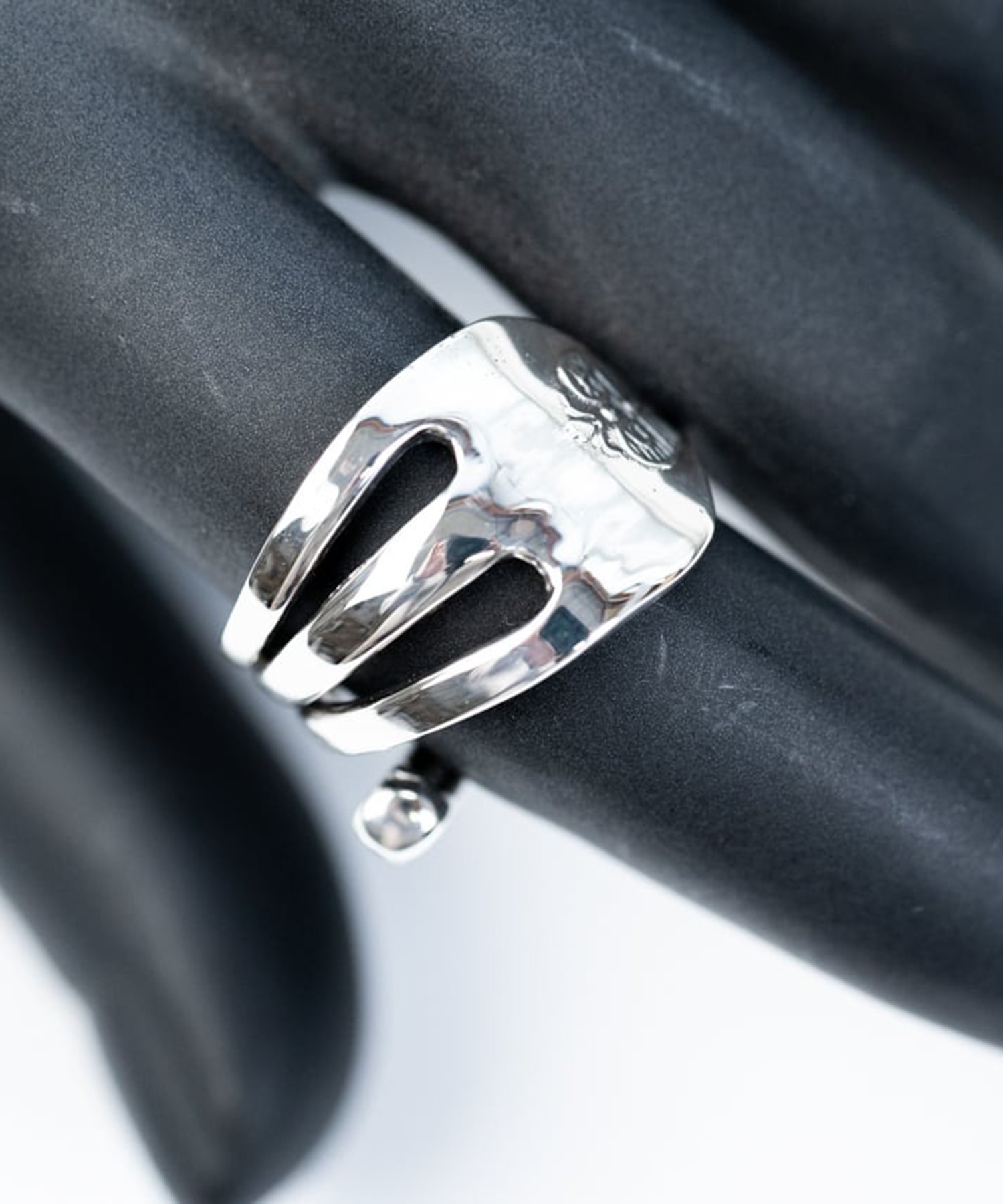R-082 Cutlery fork ring (S) WAKAN SILVER SMITH