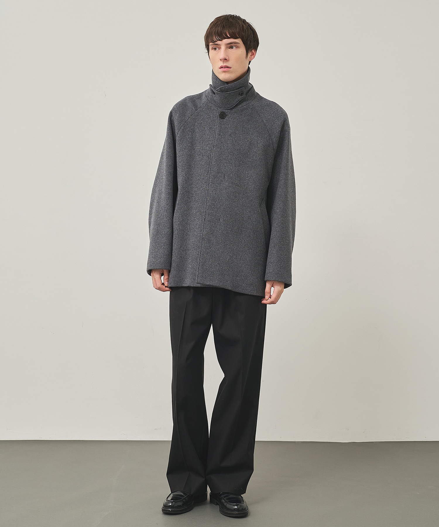 Cashmere Beaver Short Coat STUDIOUS