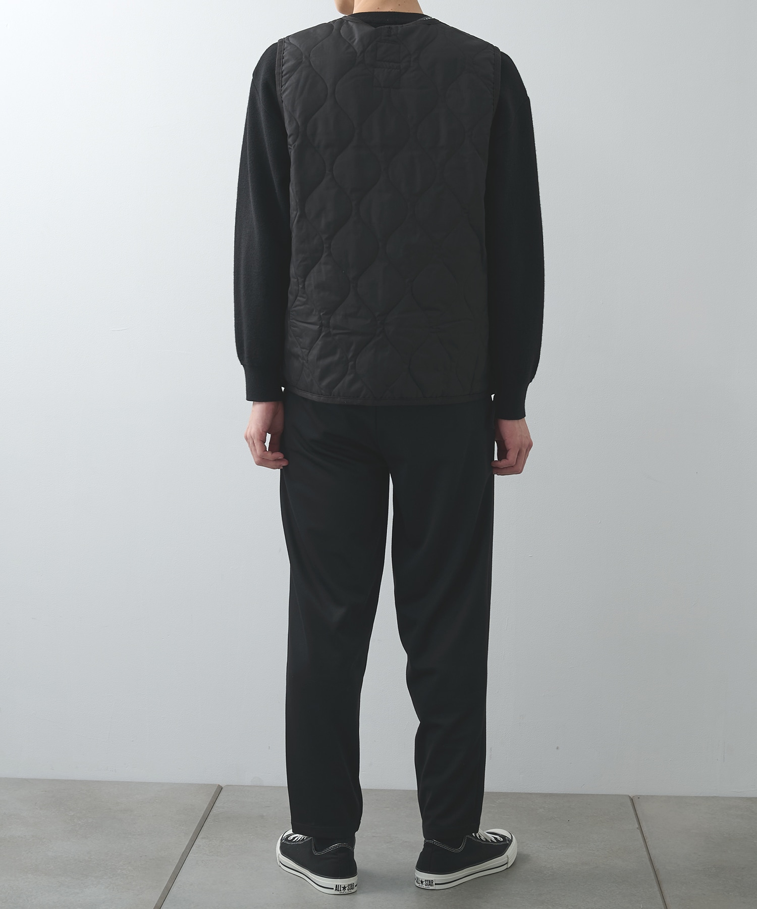 MILITARY W-ZIP V NECK DOWN VEST TAION