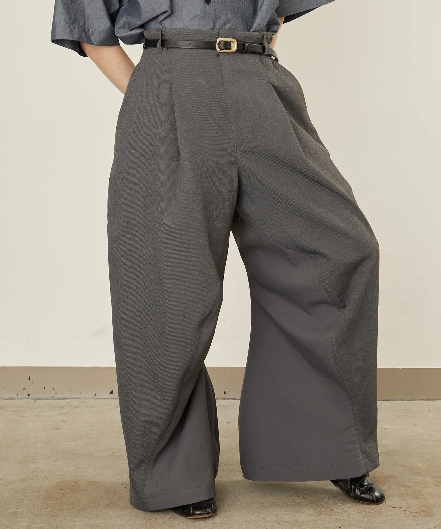 He is twitted  PANTS I'm here