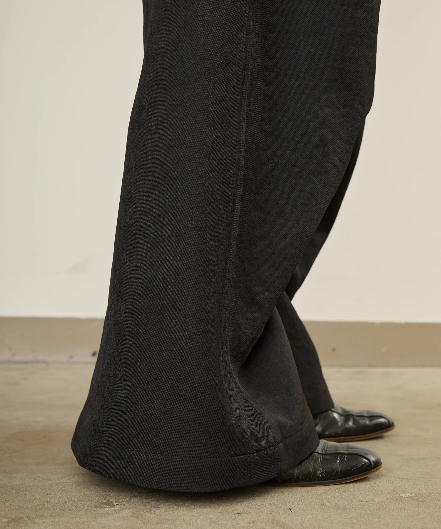 He is twitted  PANTS I'm here