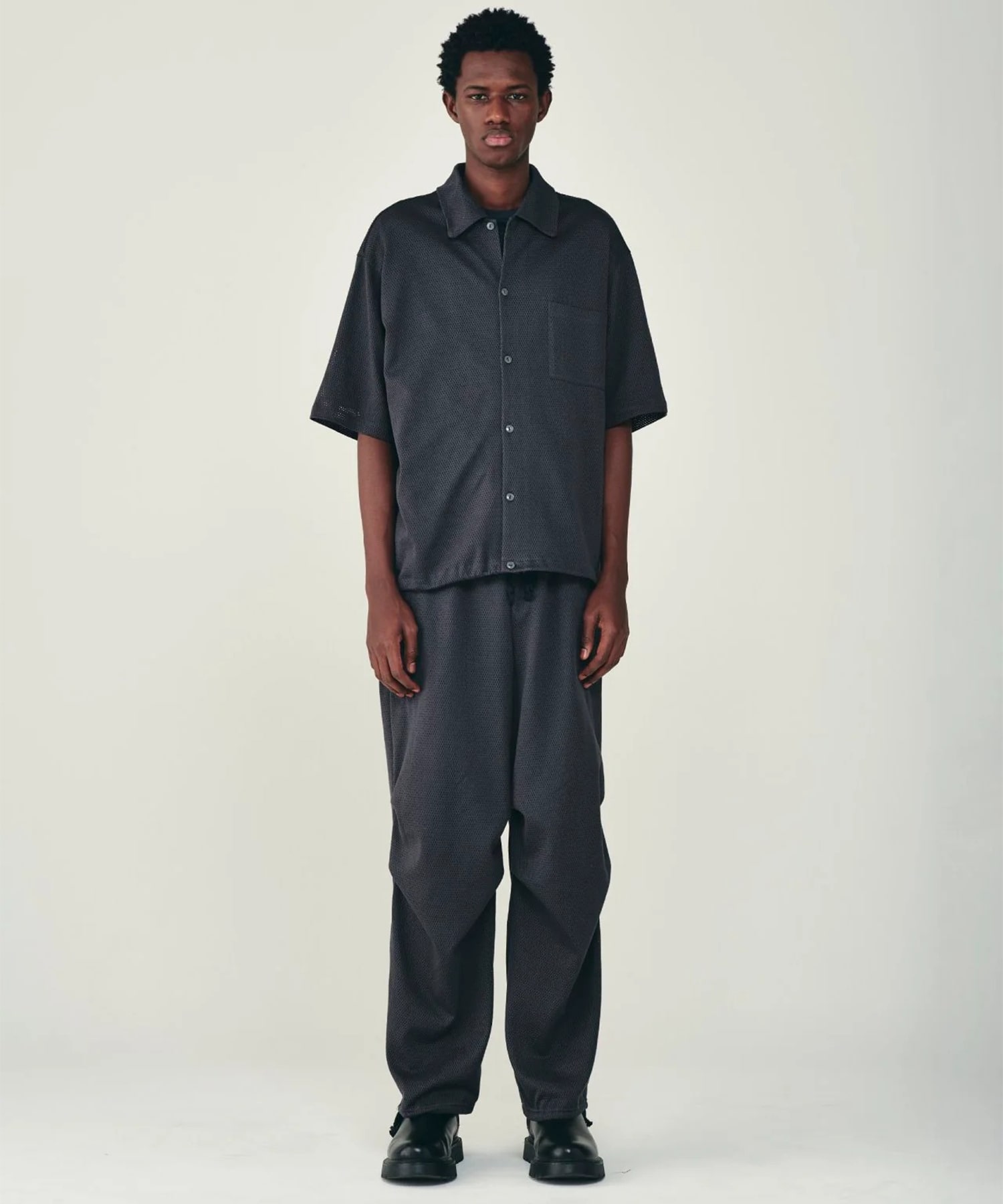 KNEE TUCK PANTS 