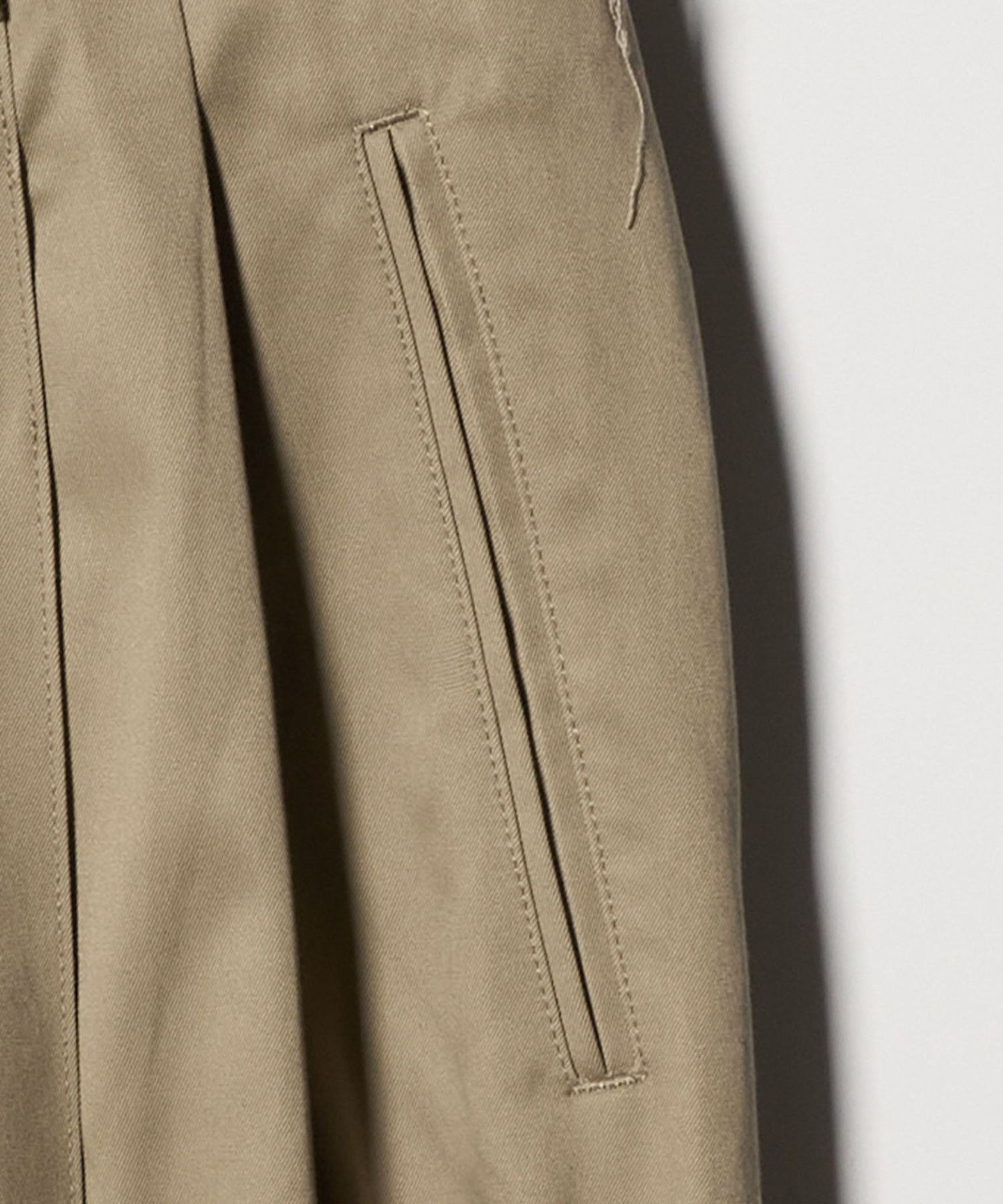 Pleated Chino Pants KHOKI