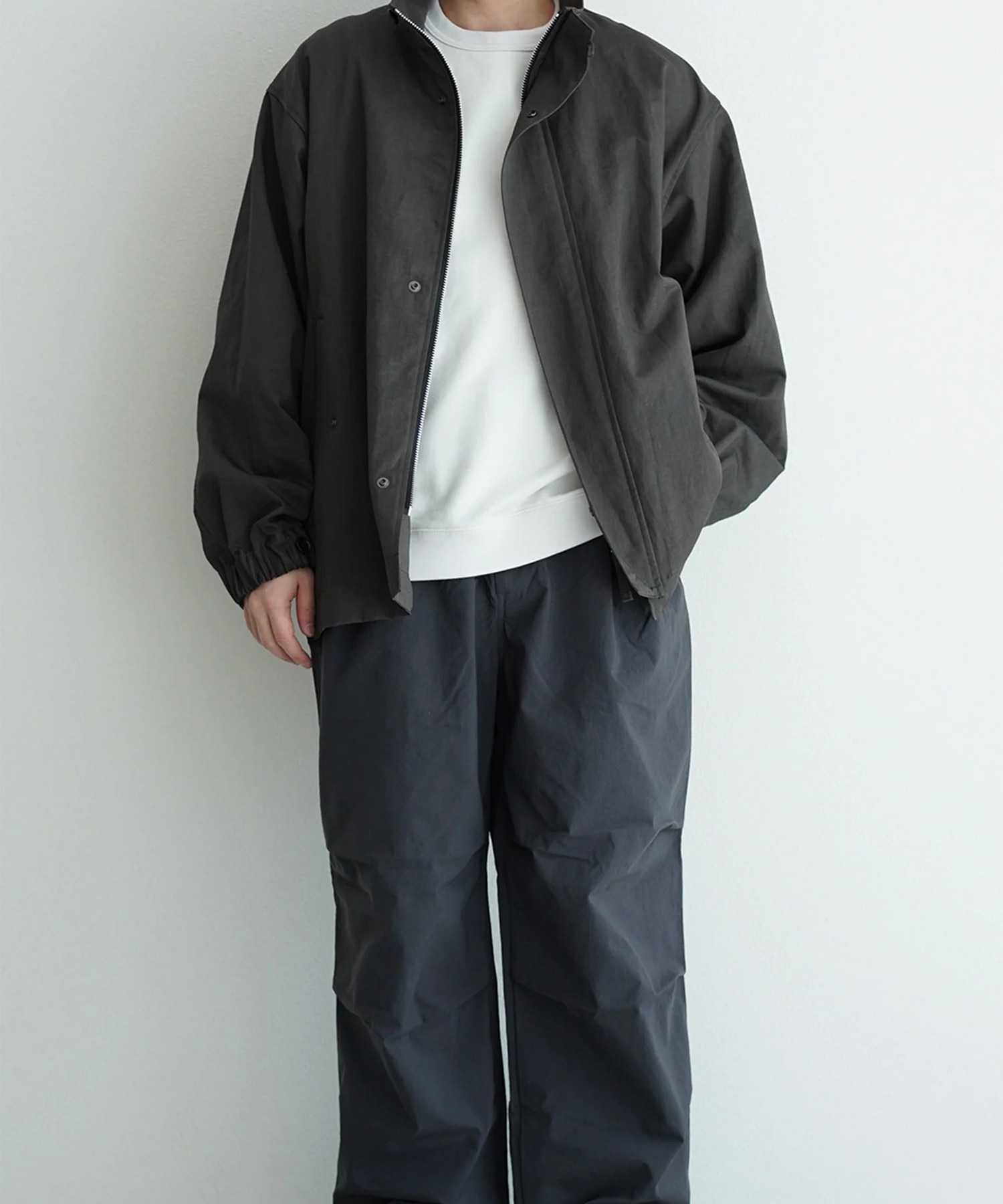 Stand collar blouson STILL BY HAND