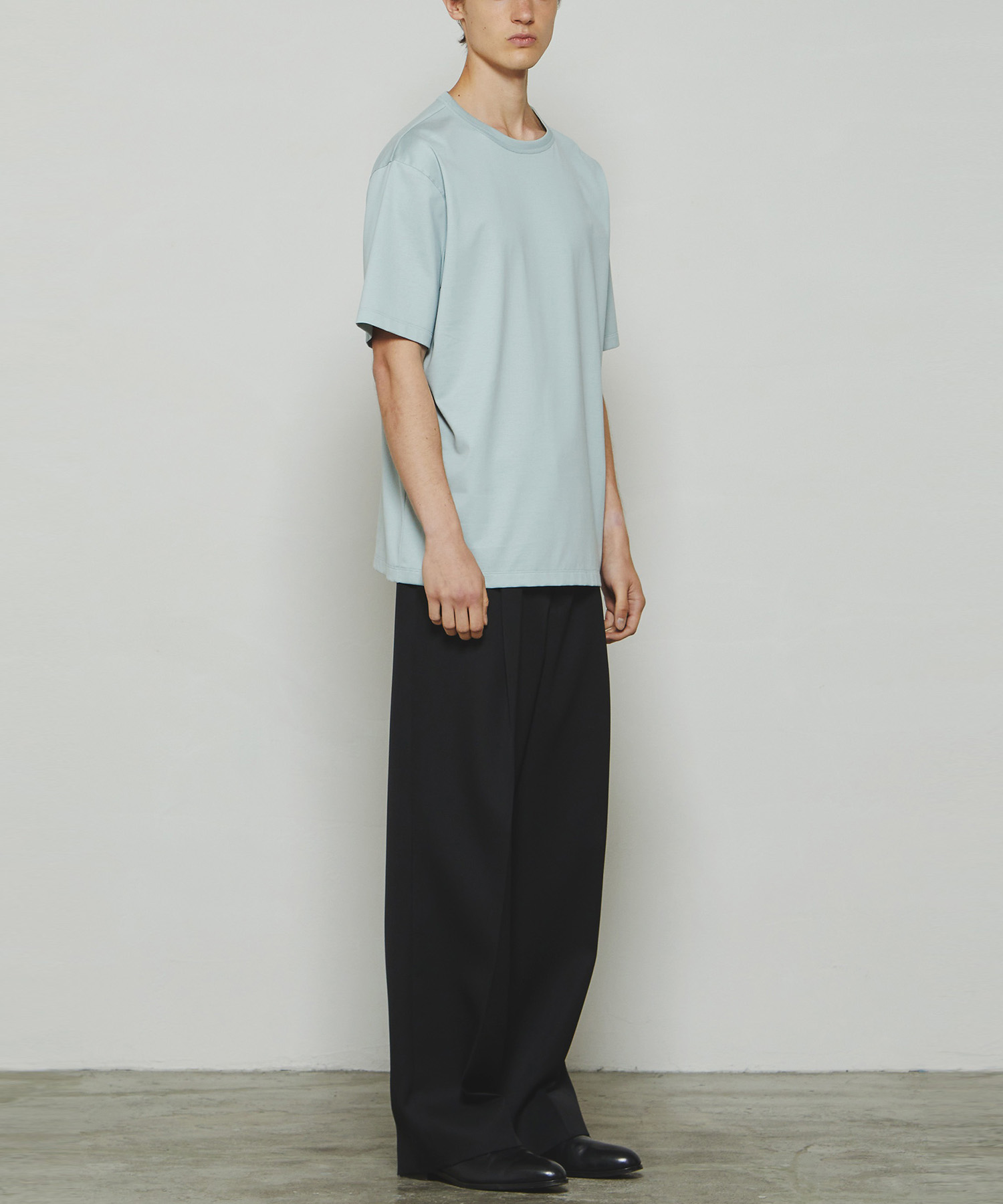 THE T-SHIRT THE RERACS