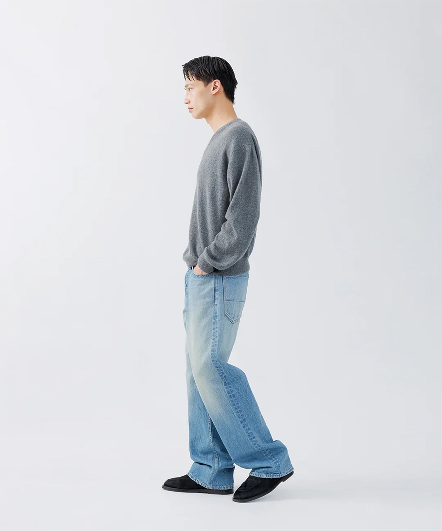 CASHMERE V-NECK KNIT 16 SUBLATIONS