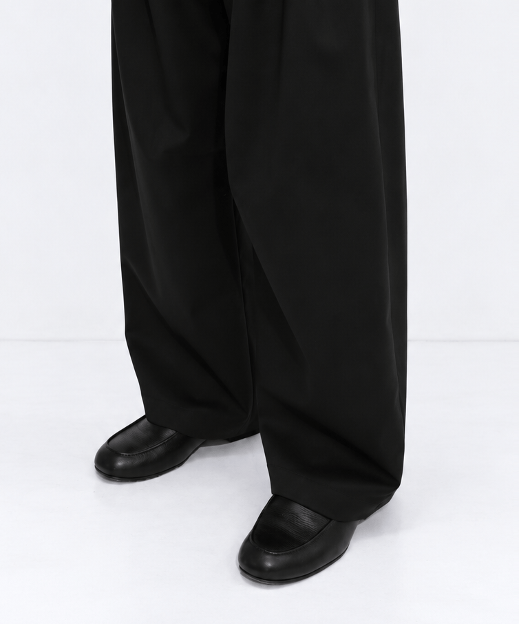 2Tuck Curve Slacks STUDIOUS
