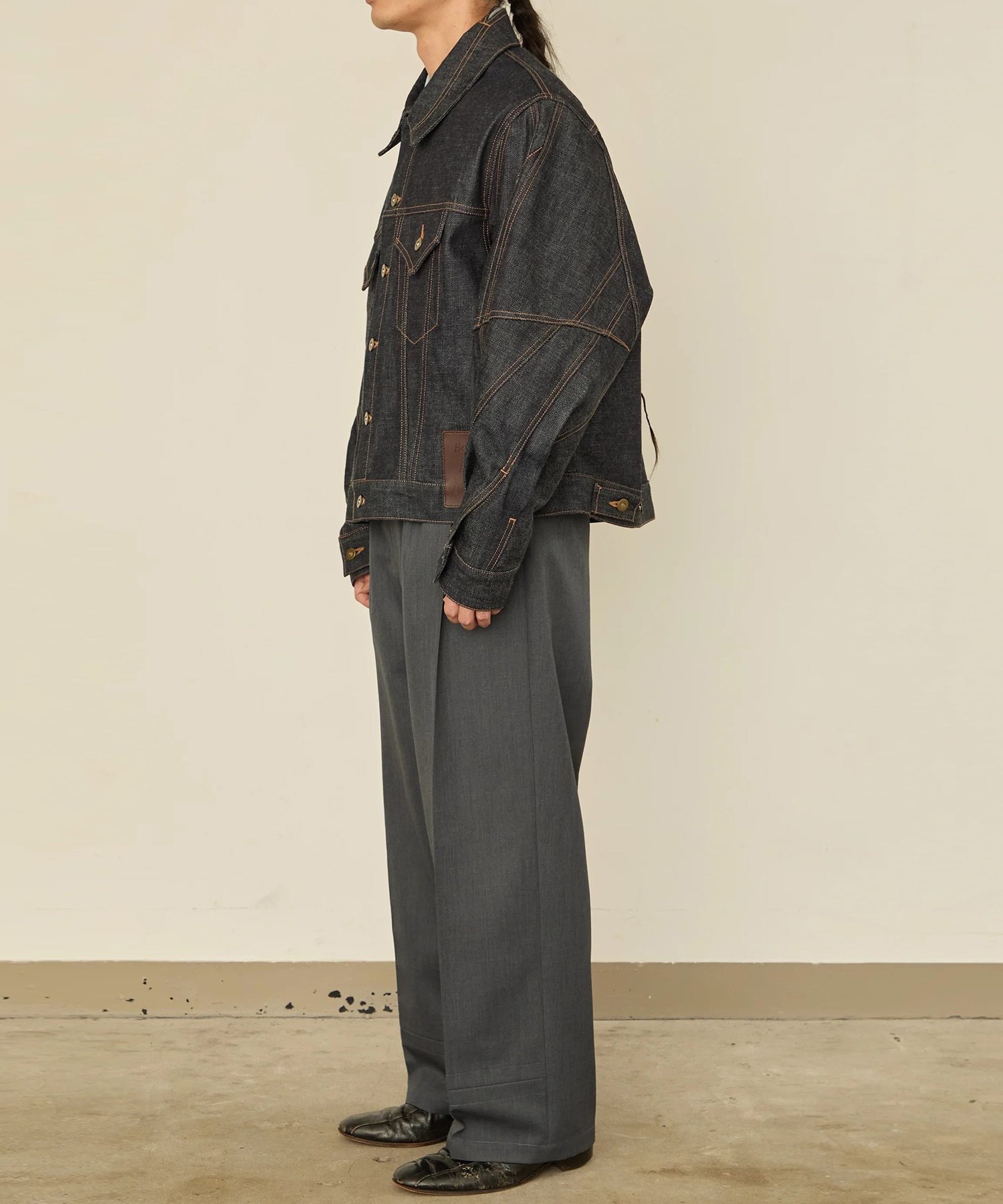 TWIST SLEEVE DENIM JACKET I'm here