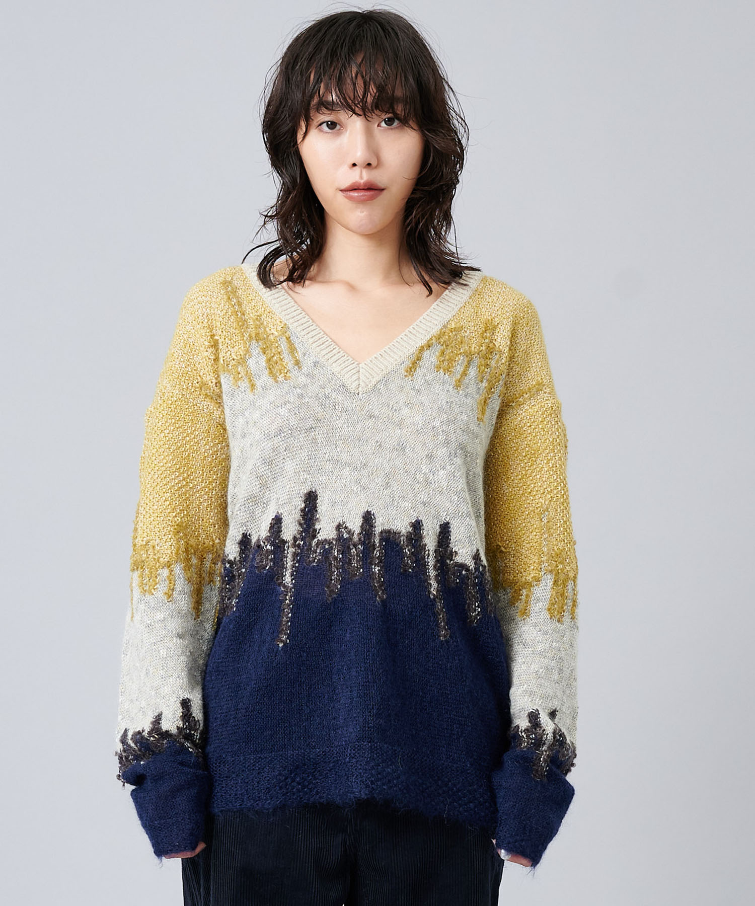 Water mirror knit sweater｜STUDIOUS