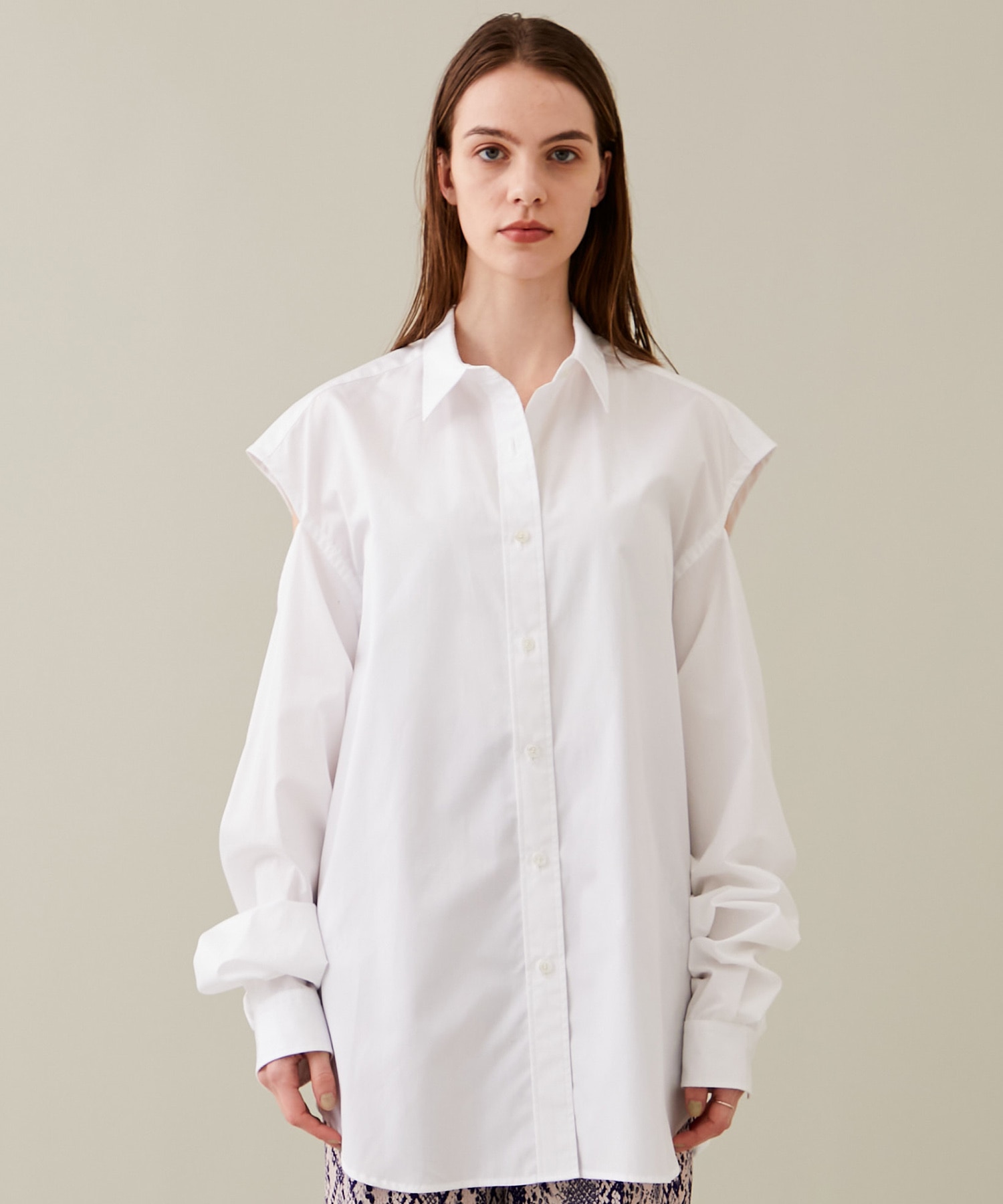 BROADCLOTH HANGING SLEEVE SHIRT(S WHITE): JOHN LAWRENCE SULLIVAN