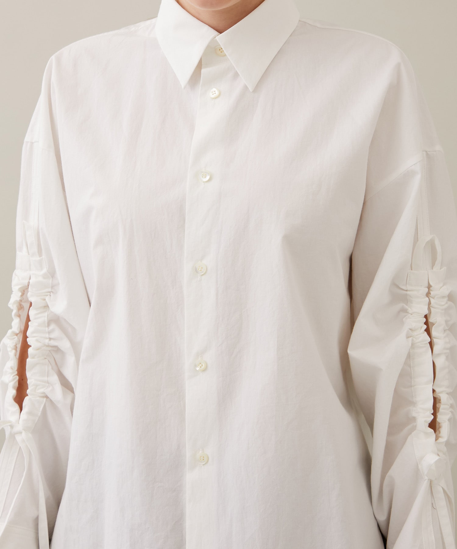 Gathered Hole Sleeve Shirt