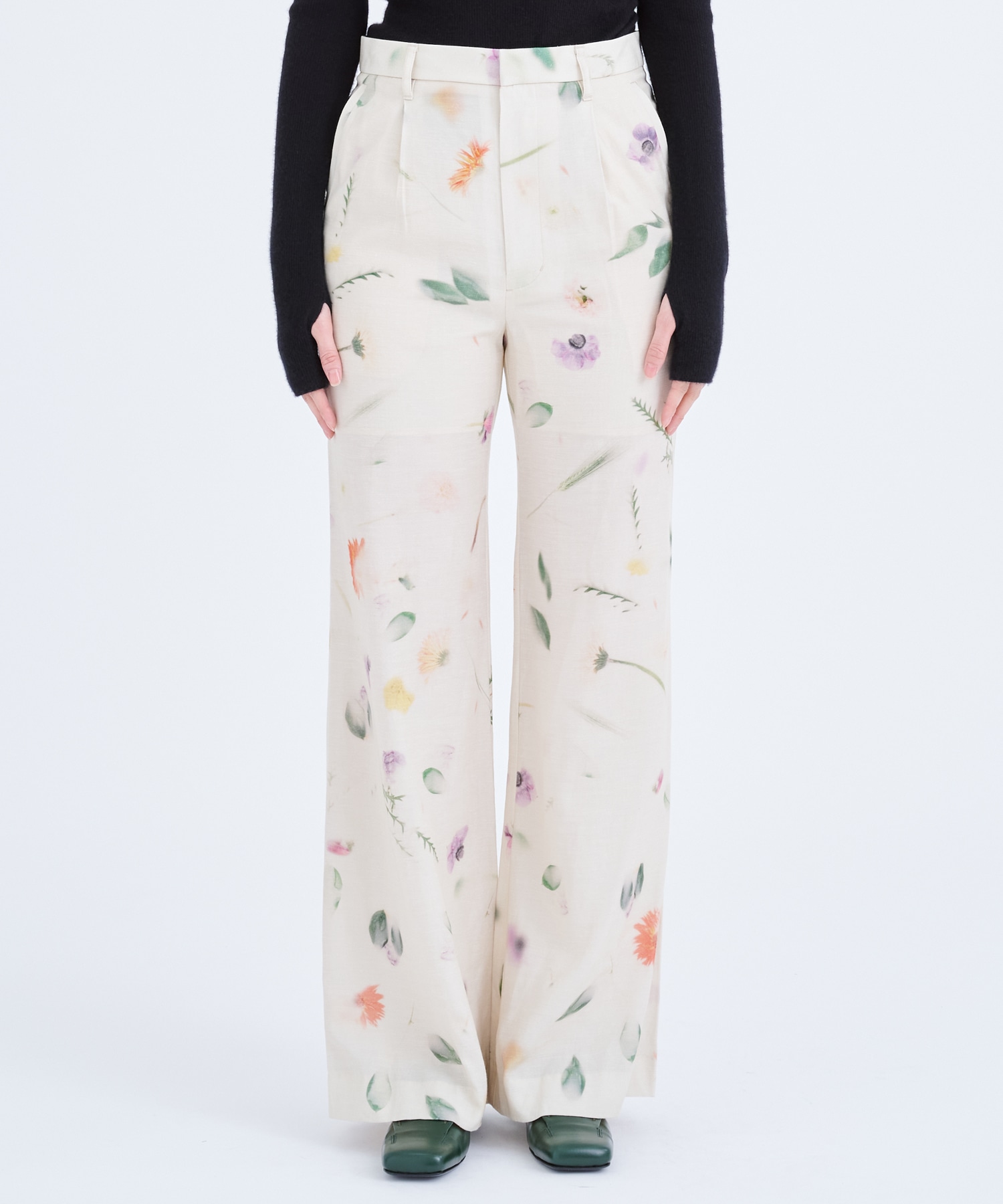 Soak flower PANTS BE AKIRANAKA