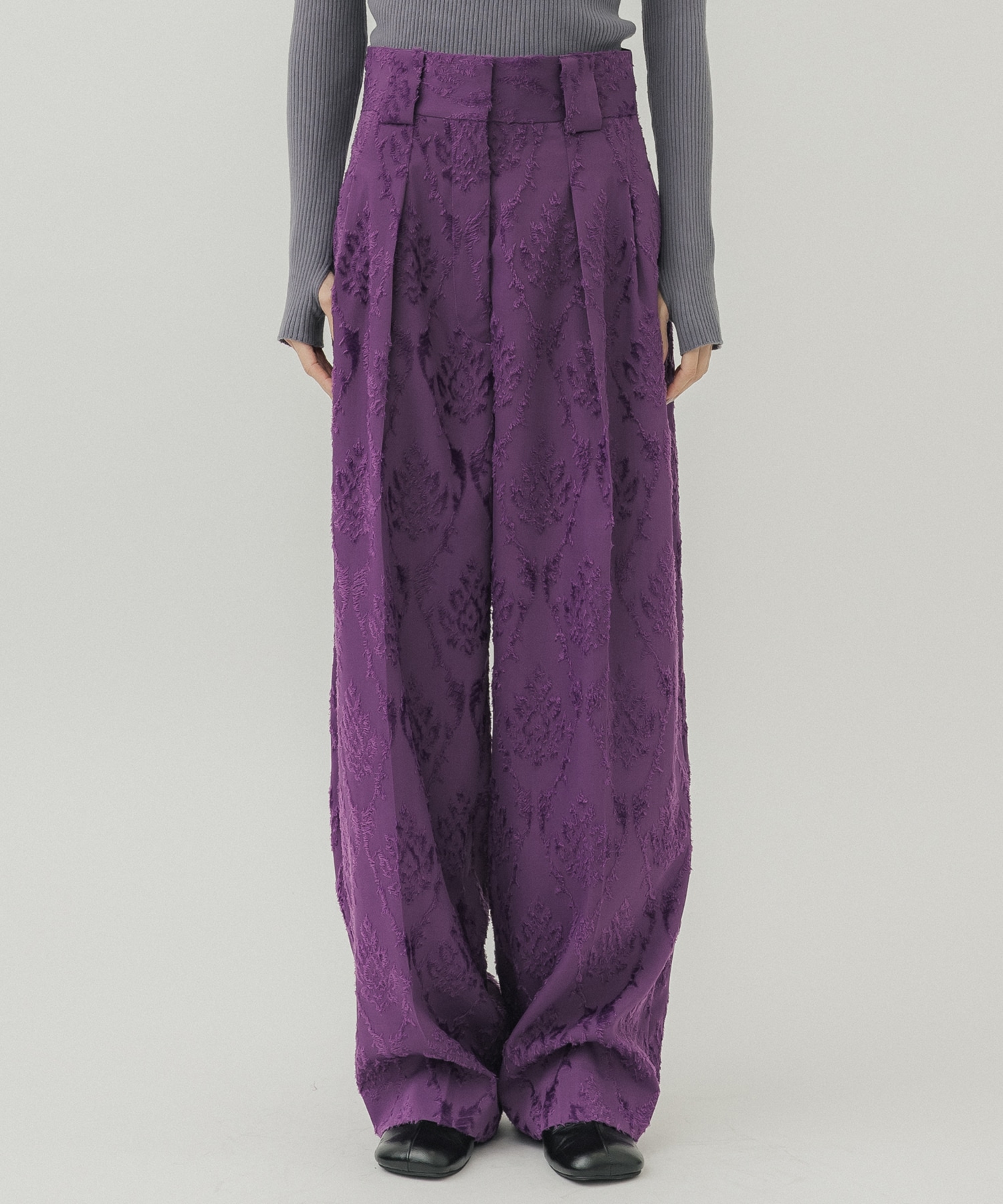 CUT JACQUARD　TWO TUCK PANTS CINOH