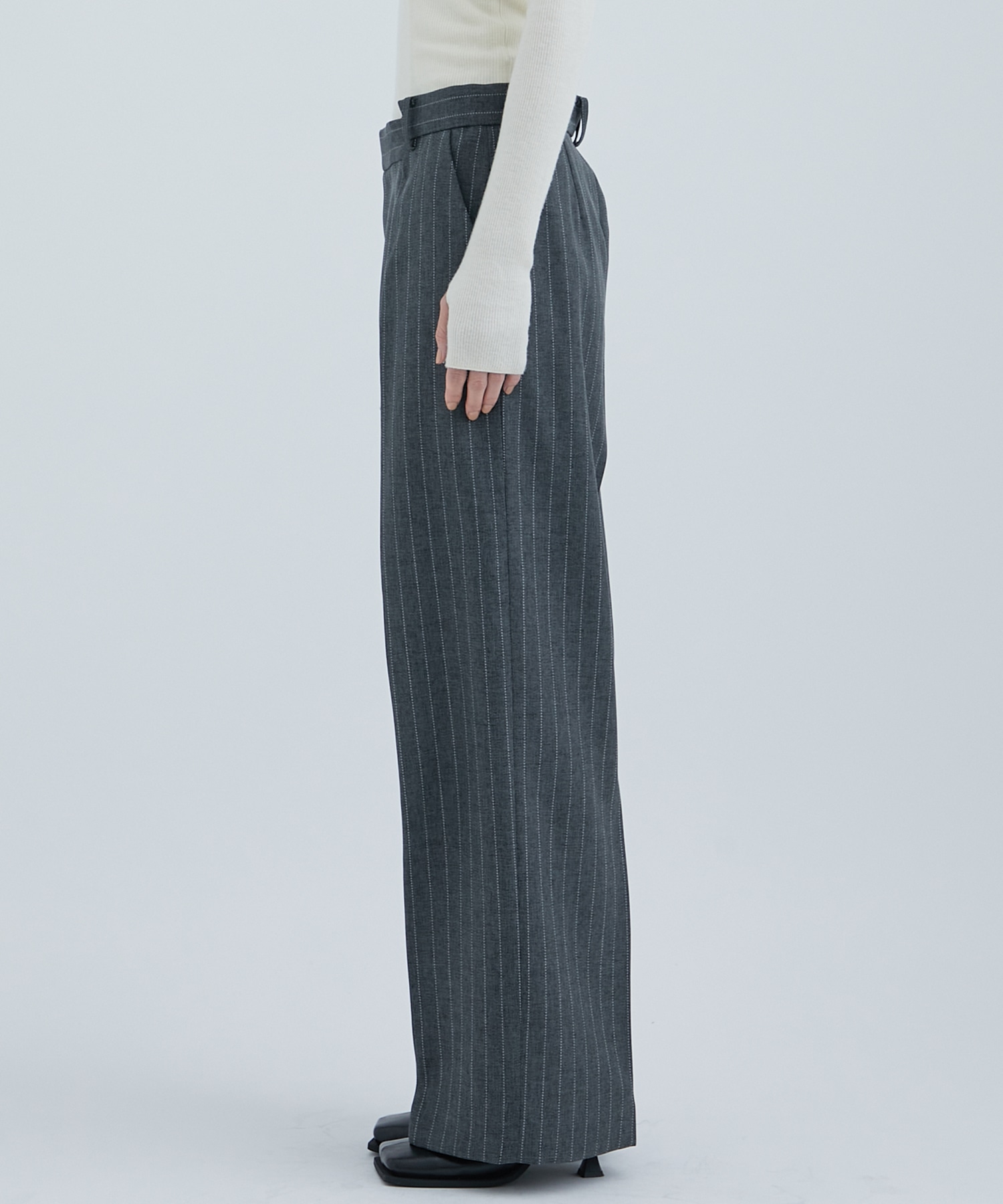 Side Paneled Trousers Pinstripe STUDIOUS