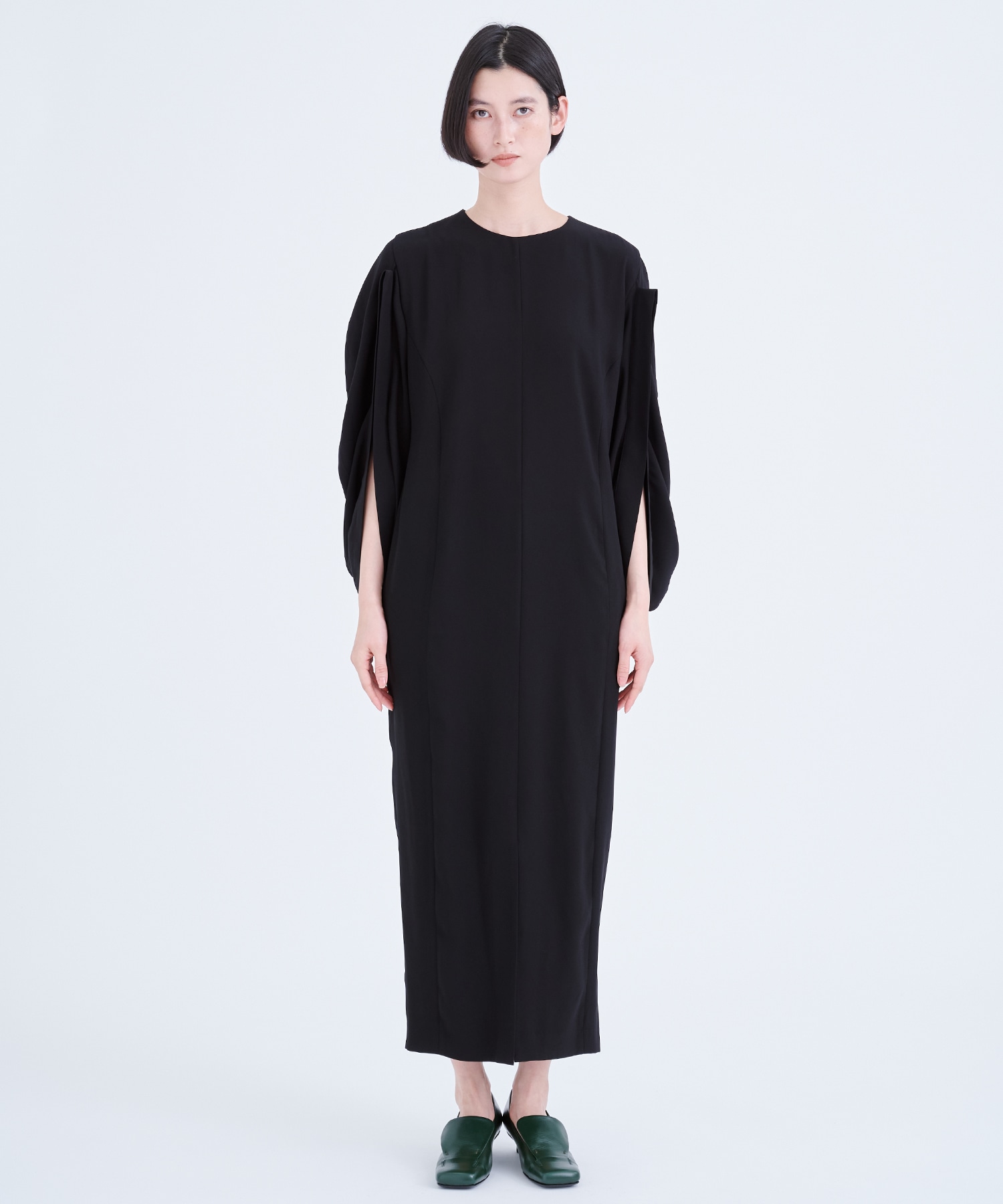 Mirka drape sleeve dress BK(1 BLACK): AKIRANAKA: WOMENS｜ STUDIOUS
