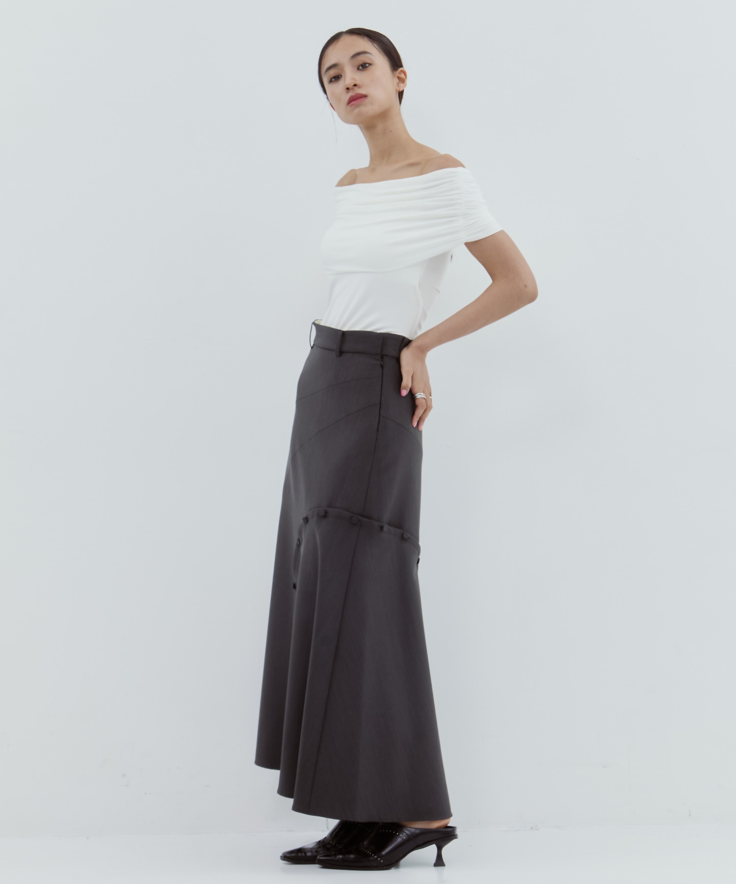 Wave Slashed Skirt STUDIOUS