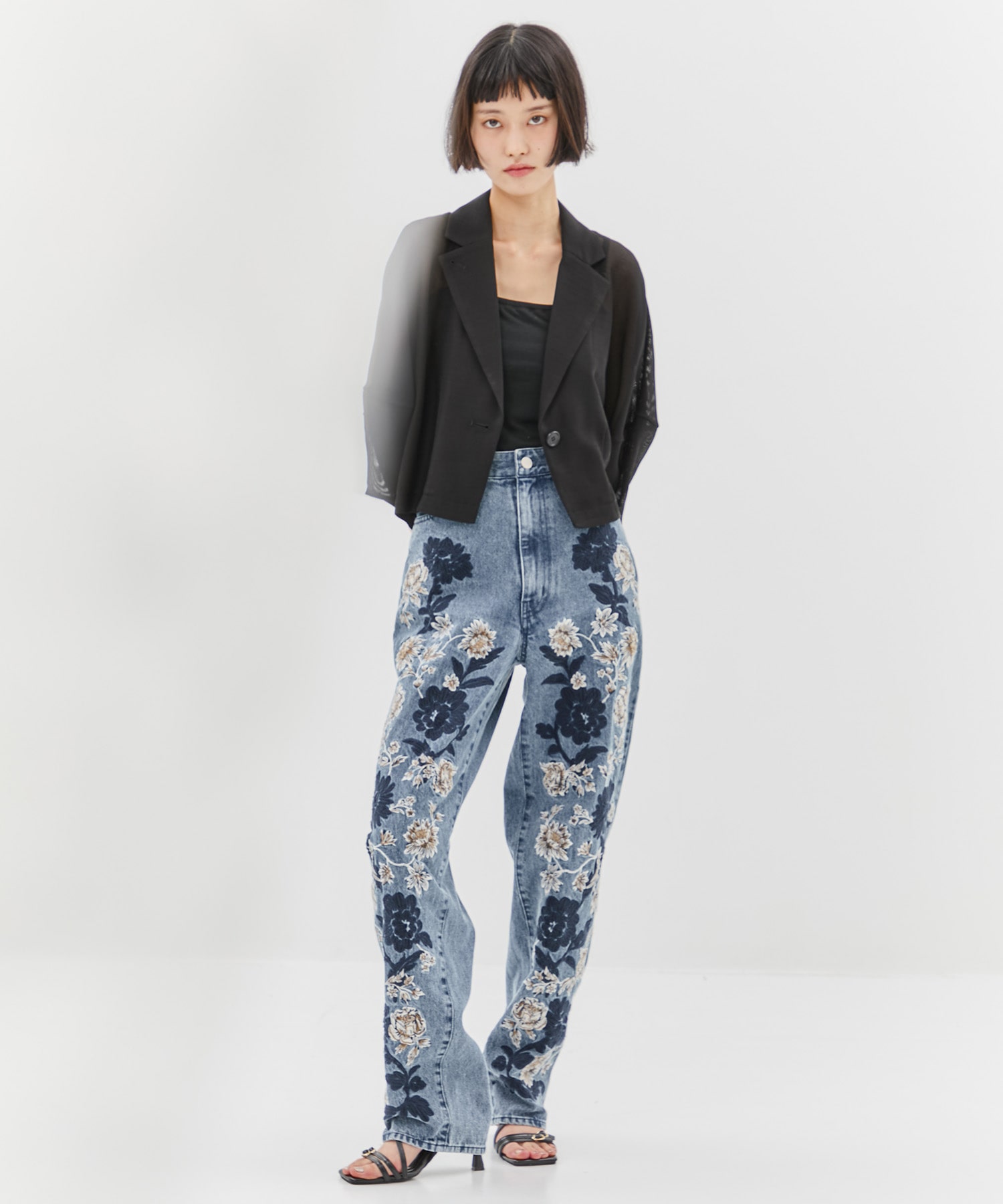 FLOWER EMBROIDERY PANTS CLANE