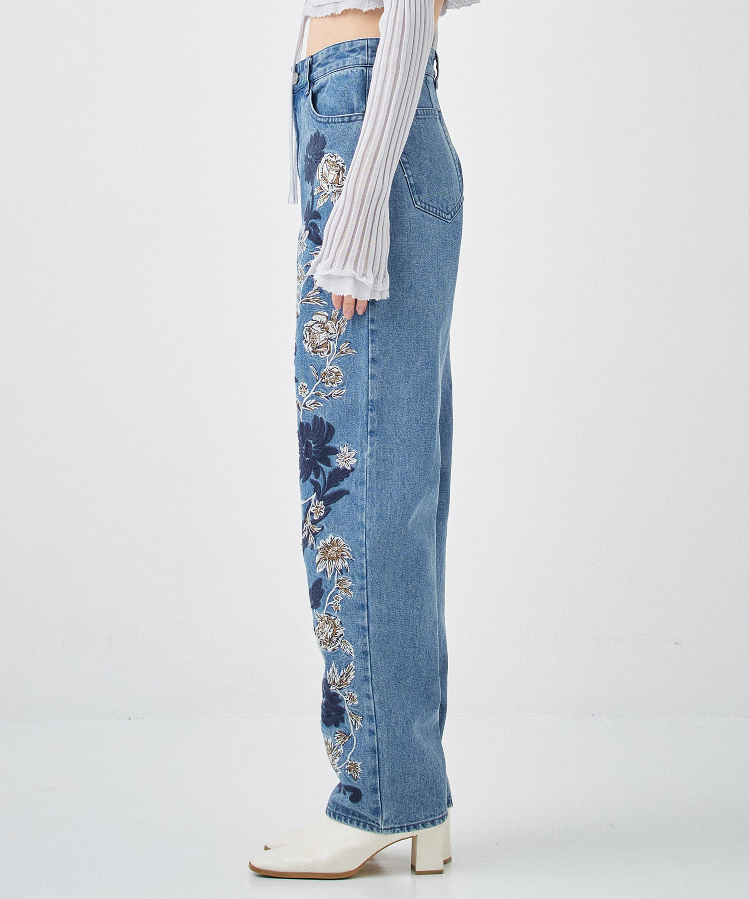 FLOWER EMBROIDERY PANTS CLANE