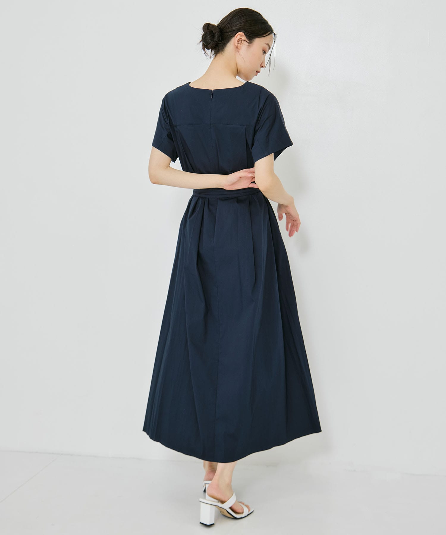 V-Neck Flare Dress STUDIOUS