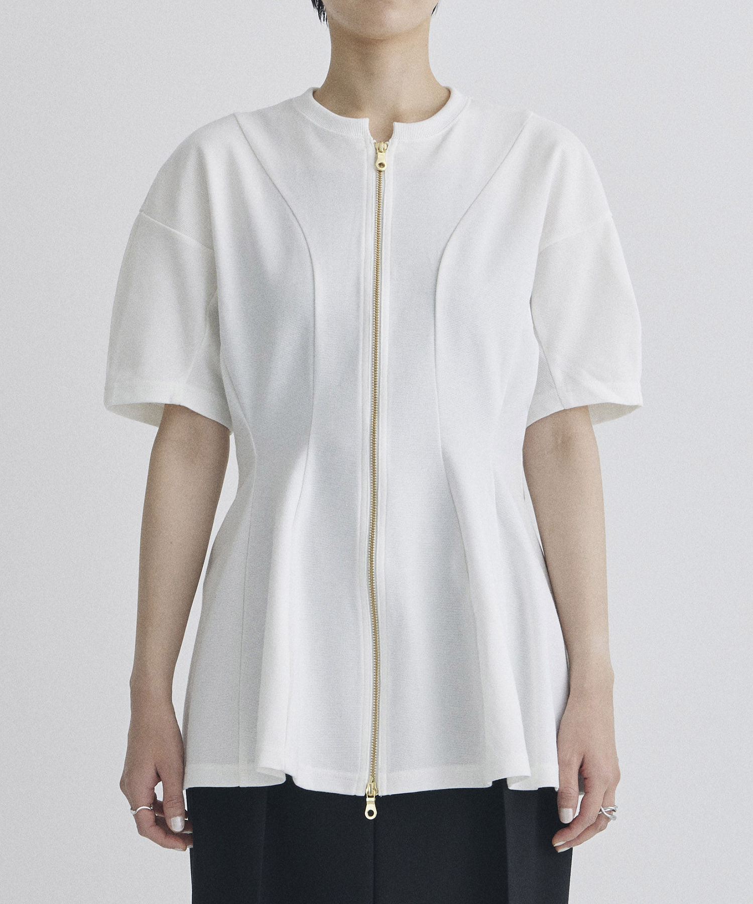 別注puffy zip TOP(FREE WHITE): AKIKOAOKI: WOMENS｜ STUDIOUS ONLINE 