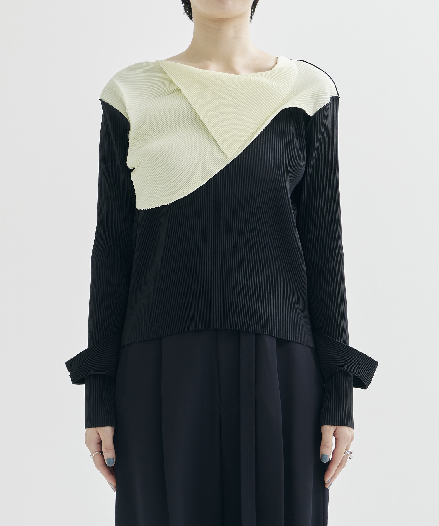 DRAPED NECK TOP kotohayokozawa